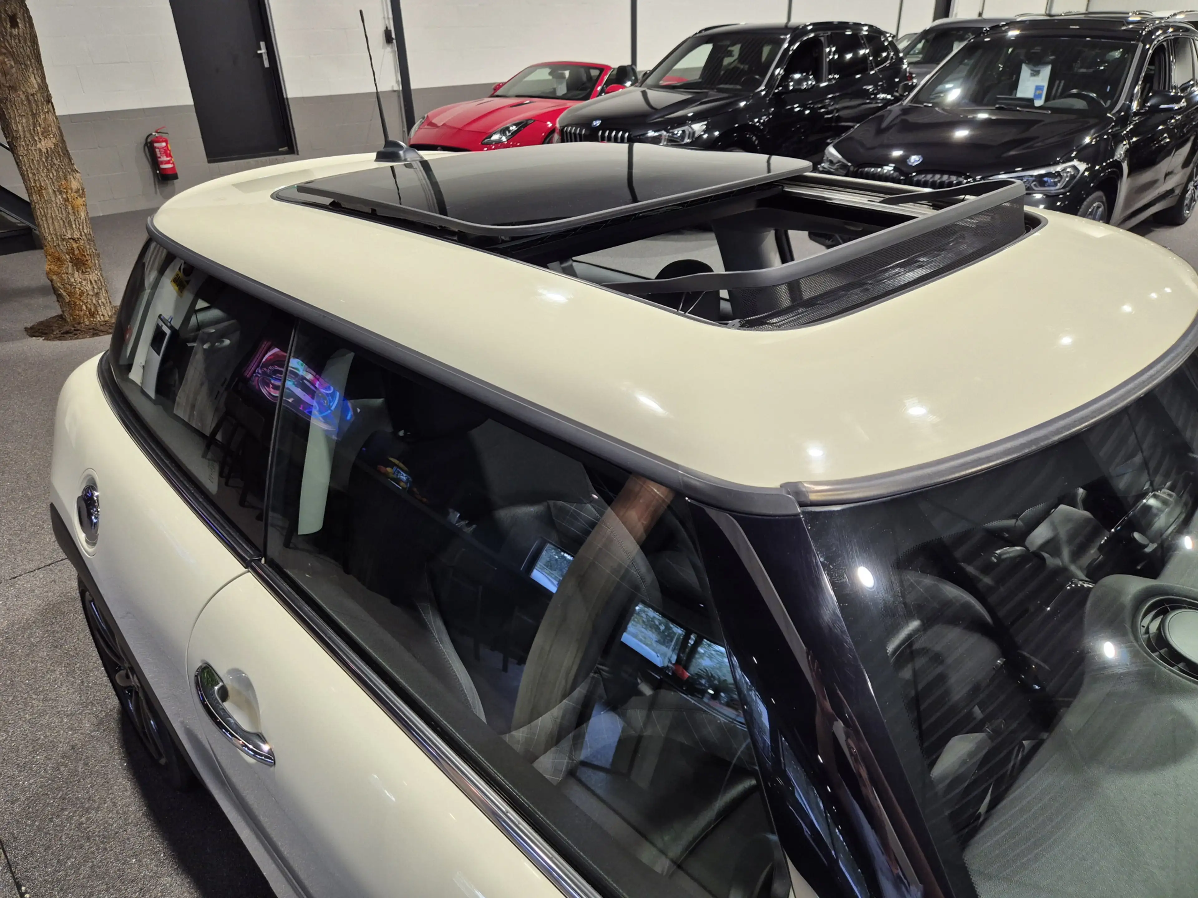 MINI Cooper S 3-Deurs 2.0 Panorama | LED | Navigatie | Cruise | — photo 5