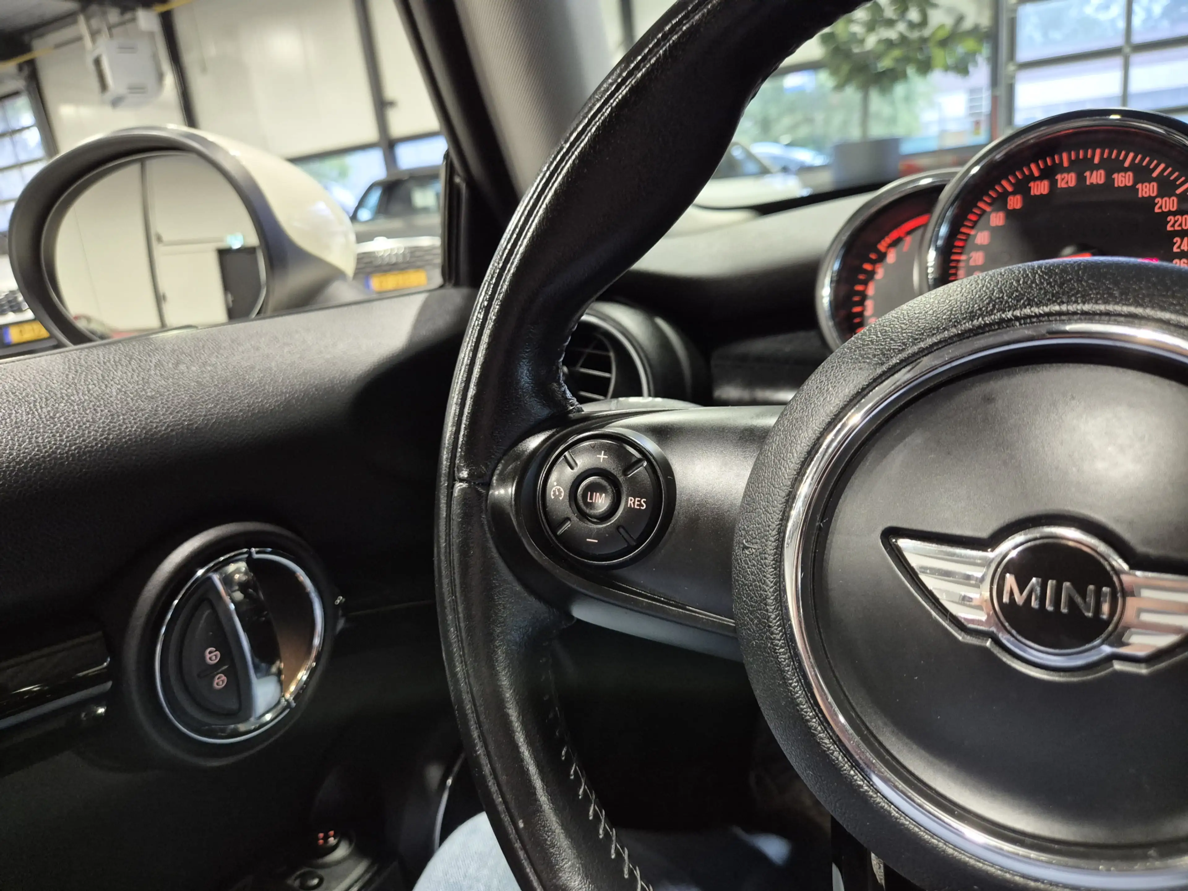 MINI Cooper S 3-Deurs 2.0 Panorama | LED | Navigatie | Cruise | — photo 26