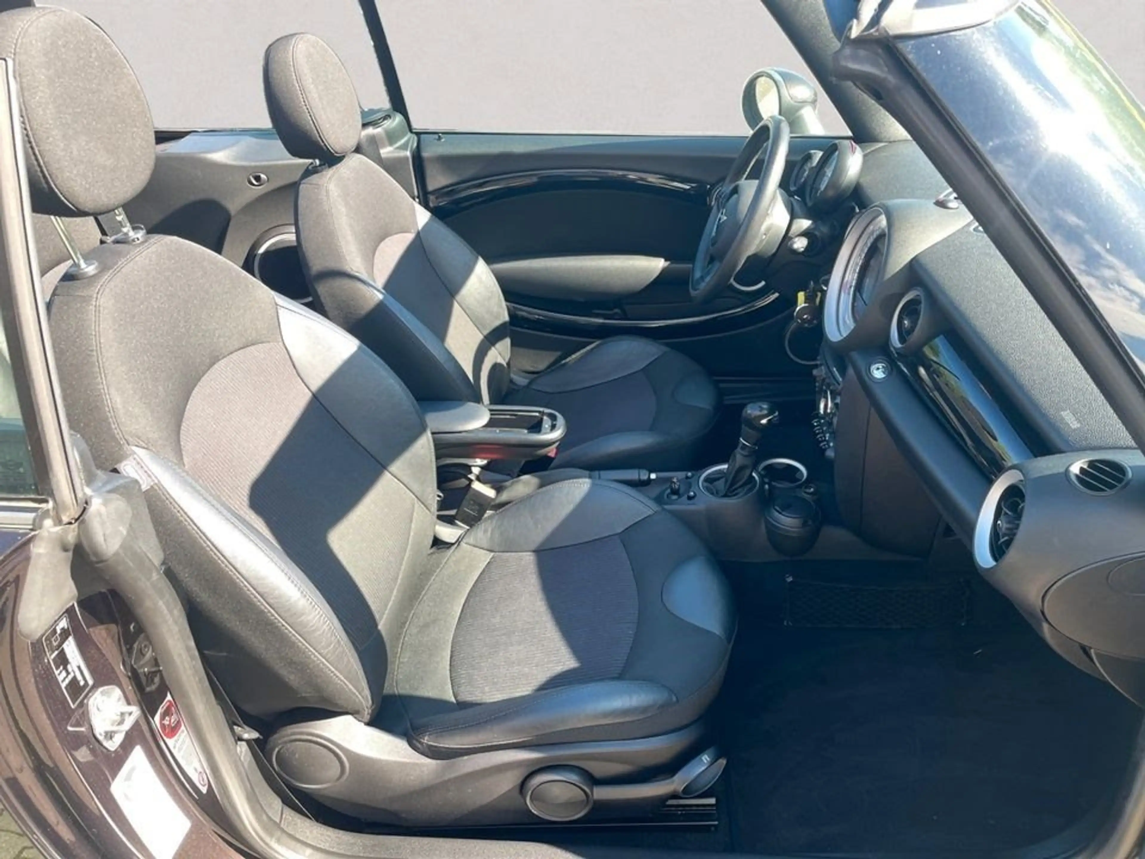 MINI Cooper Cabrio Cooper Cabrio + TÜV bis 07.2028 — photo 14