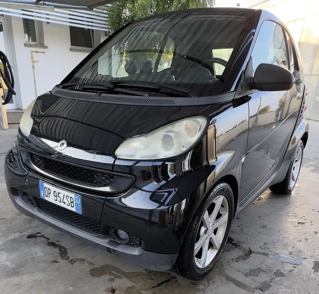 smart forTwo 1.0 Passion 71cv — photo 1 of 10