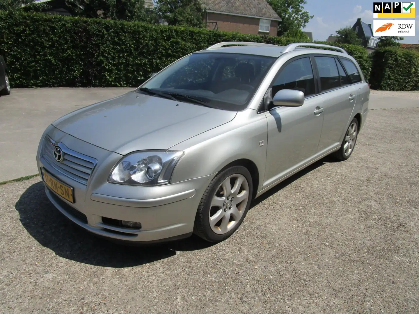Toyota Avensis Wagon 2.0 VVTi Linea Luna clima,lm nieuwstaat Gris - 1
