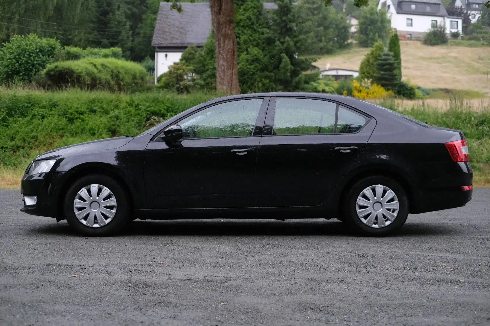 Skoda Octavia 1.2 TSI Ambition 1.Hand scheckheft WiRä Schwarz - 2