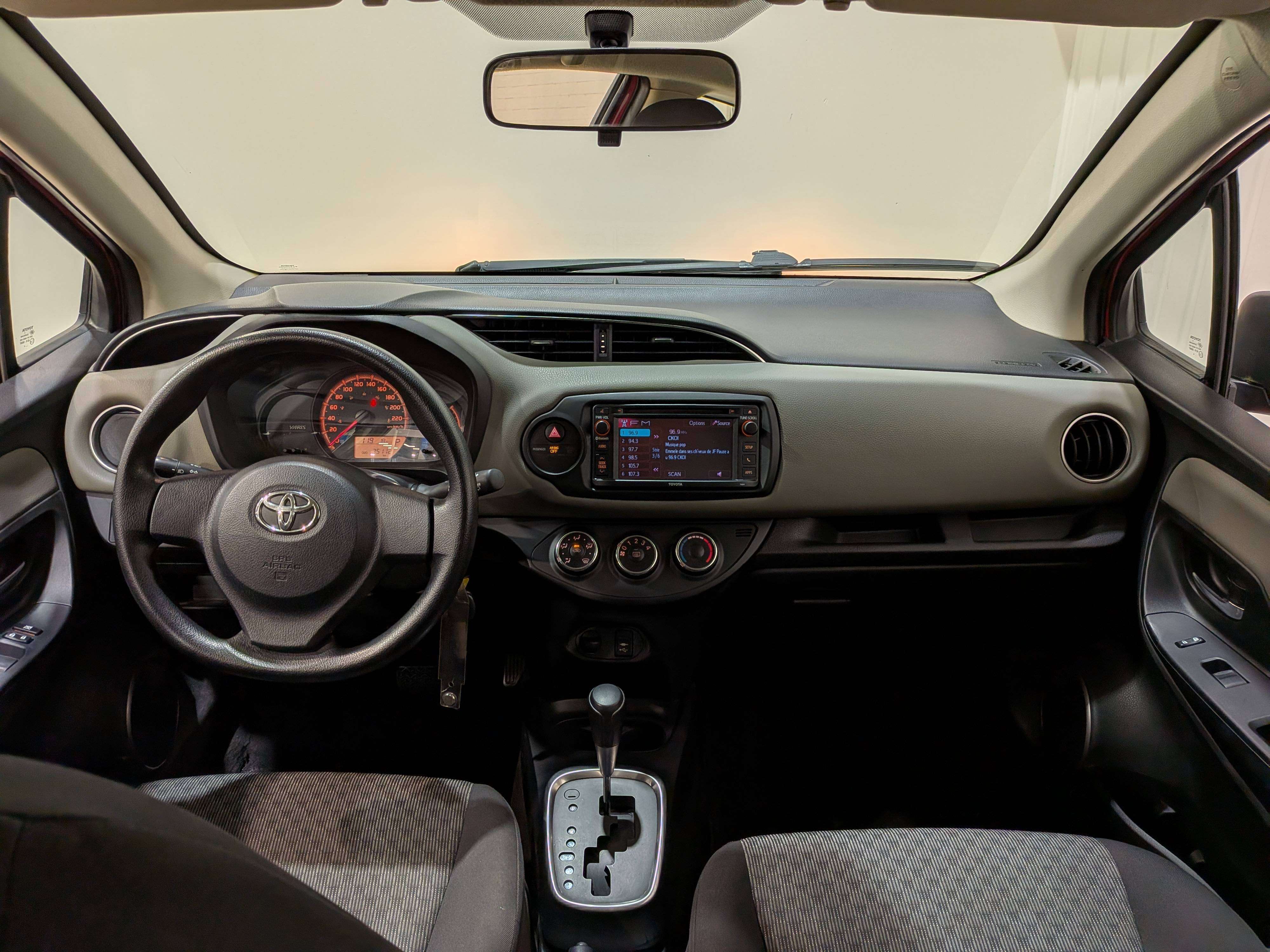 Toyota Yaris 2015