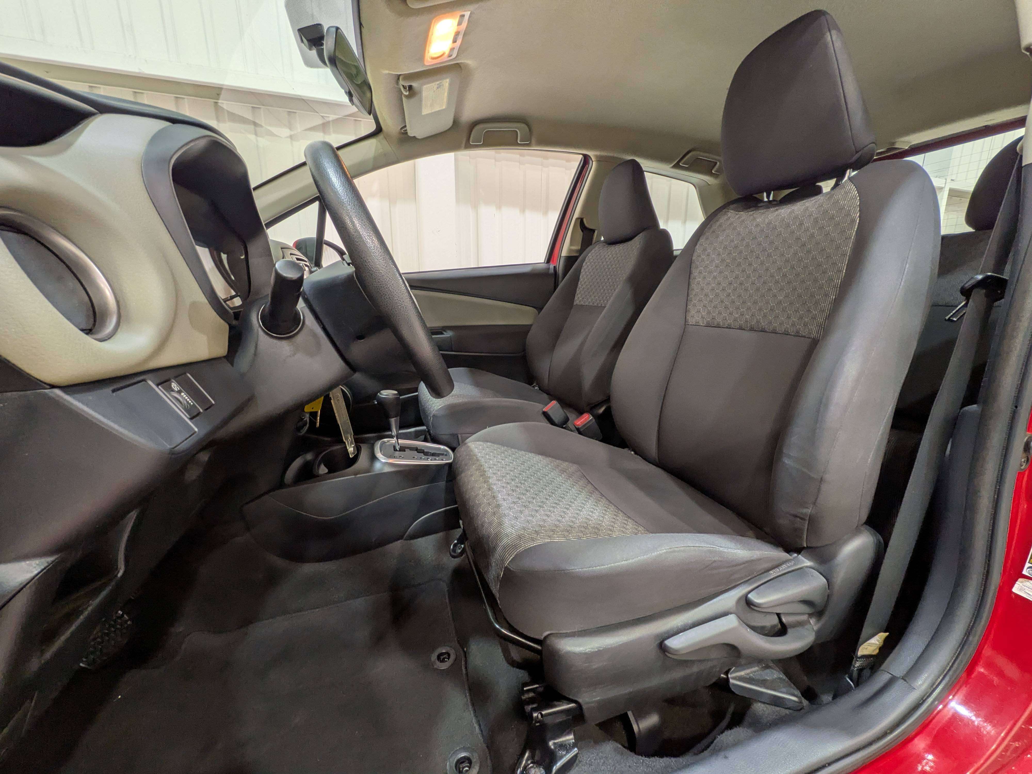 Toyota Yaris 2015