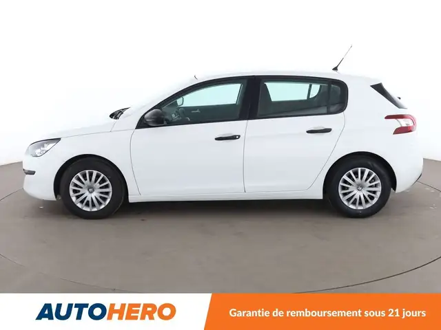 Peugeot 308 view 3