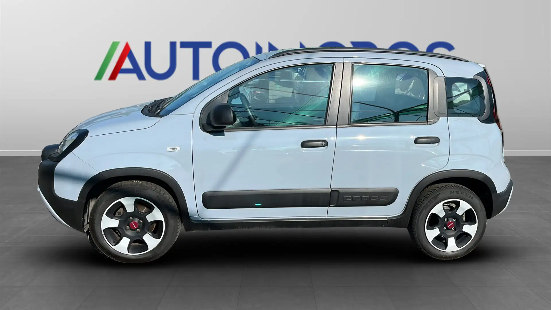 Fiat New Panda City Cross 1.0 FireFly Hybrid Grau - 2