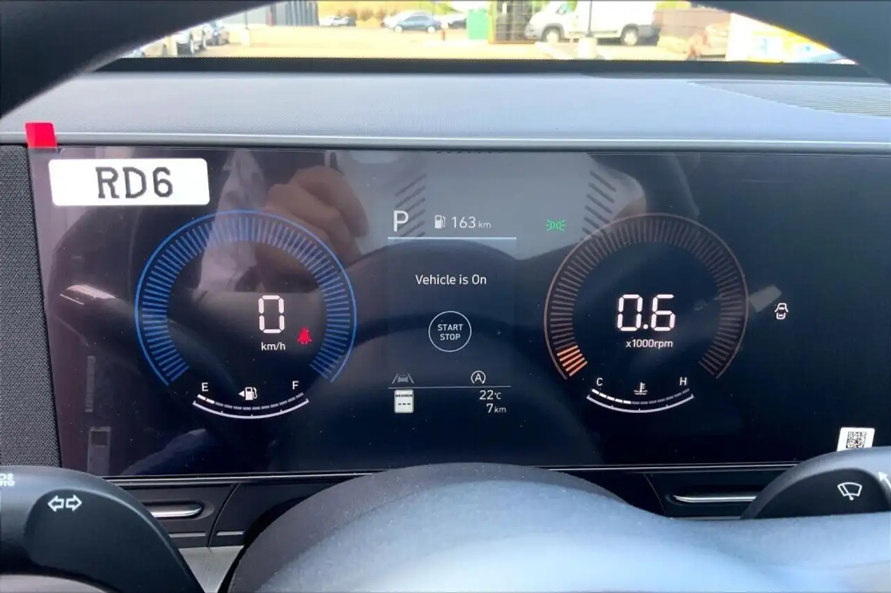 Hyundai KONA снимка Hyundai KONA