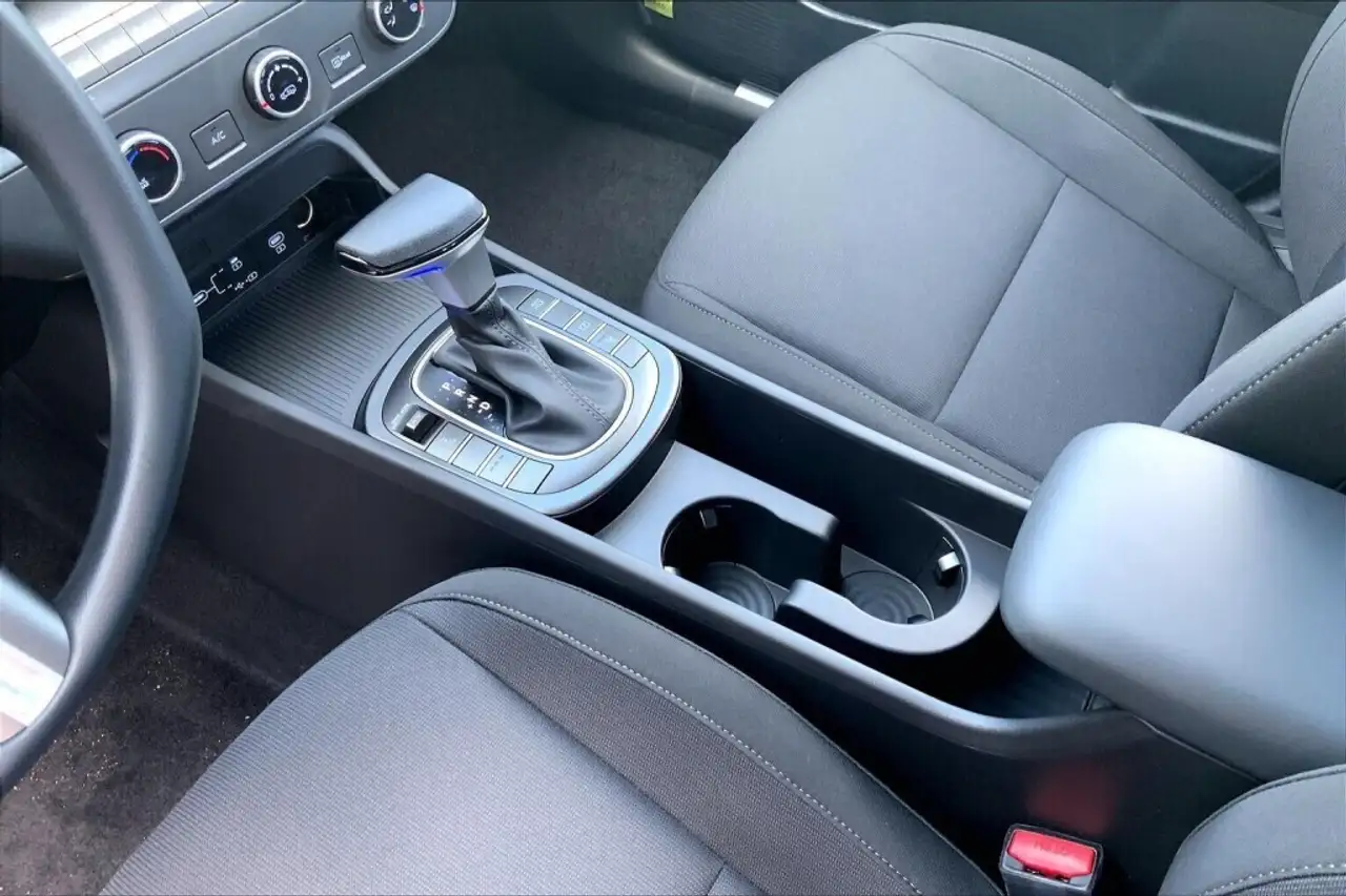 Hyundai KONA снимка Hyundai KONA