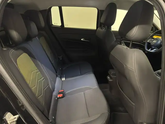 Jeep Avenger view 5