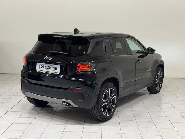 Jeep Avenger view 2