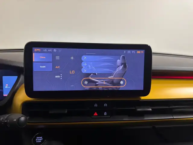 Jeep Avenger view 29