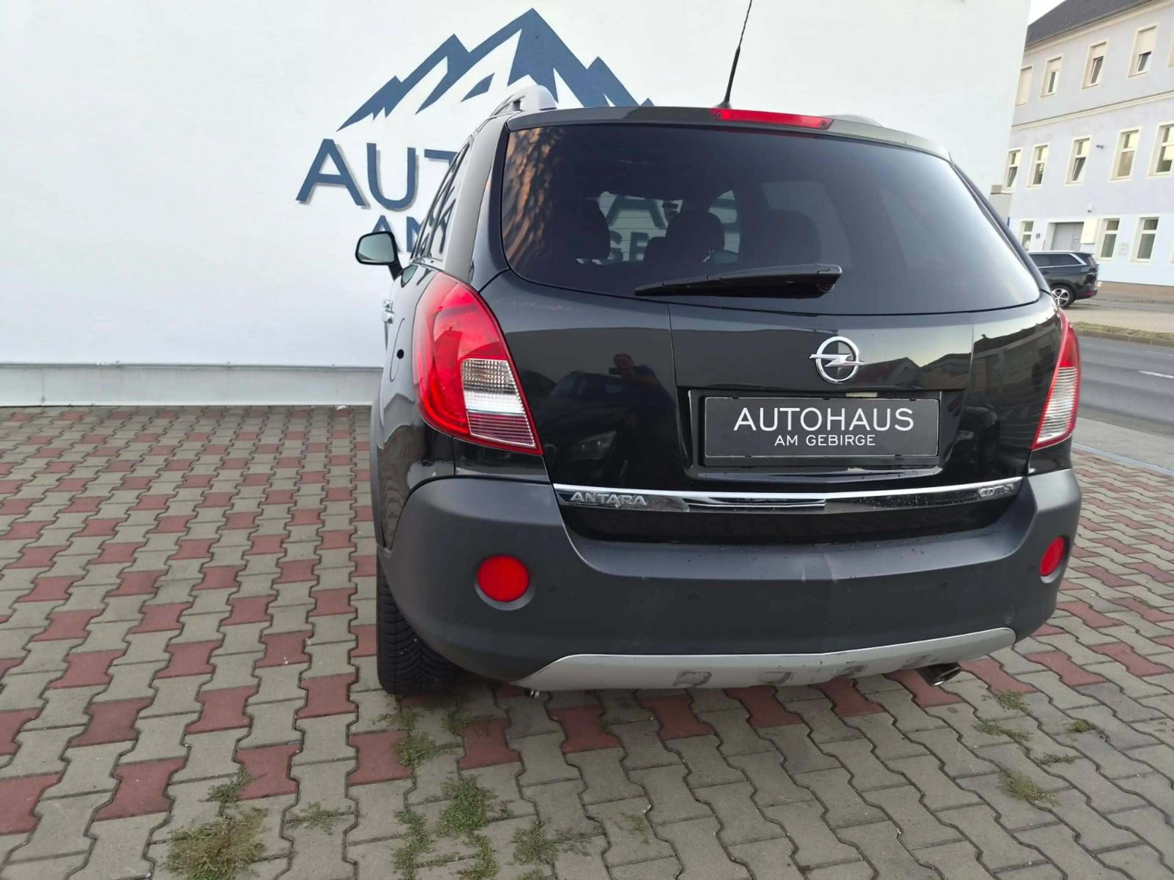 Opel Antara Cosmo 4x4 — photo 6