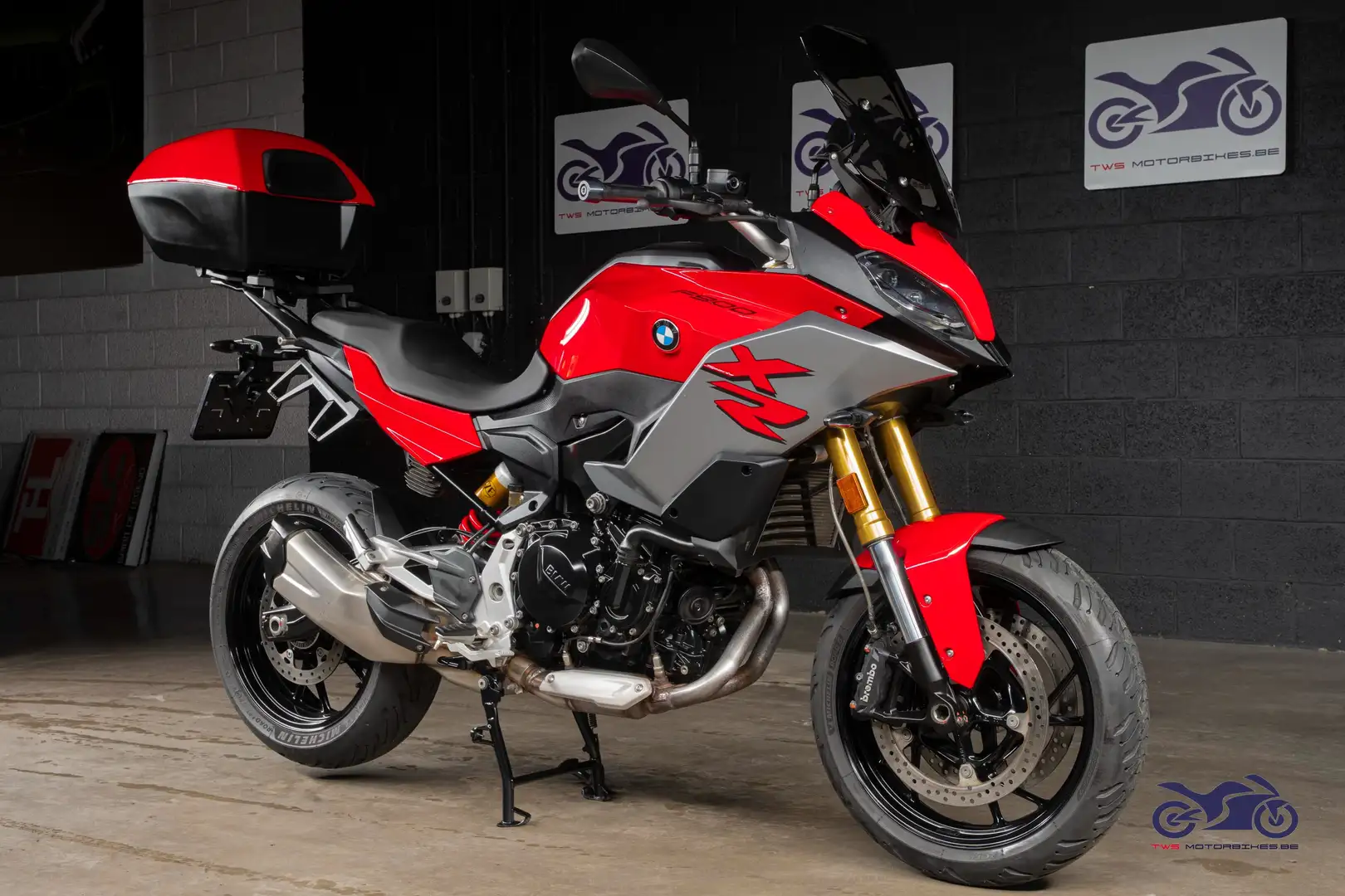 BMW F 900 XR Rood - 2