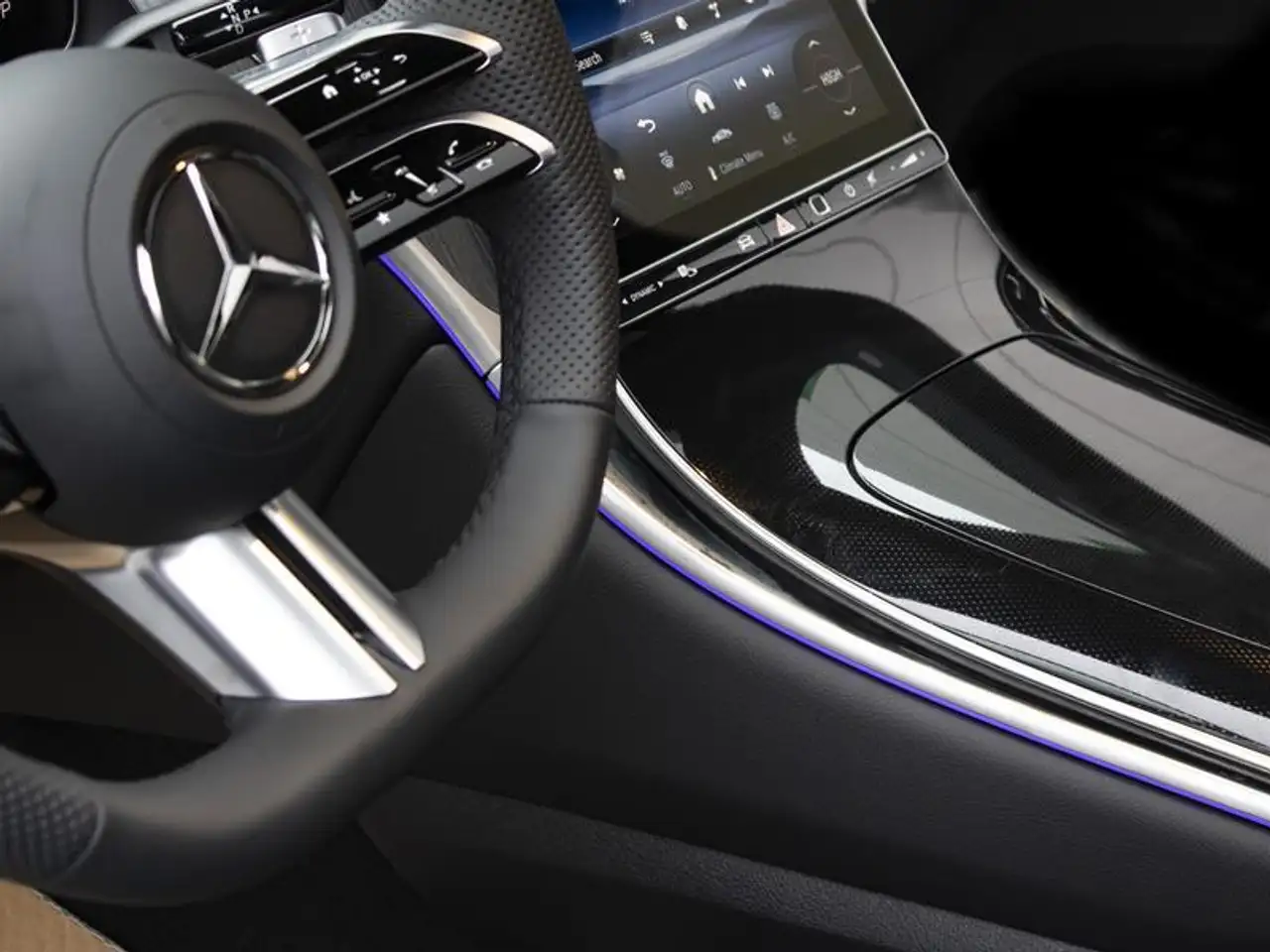 Mercedes-Benz GLC fotografie Mercedes-Benz GLC