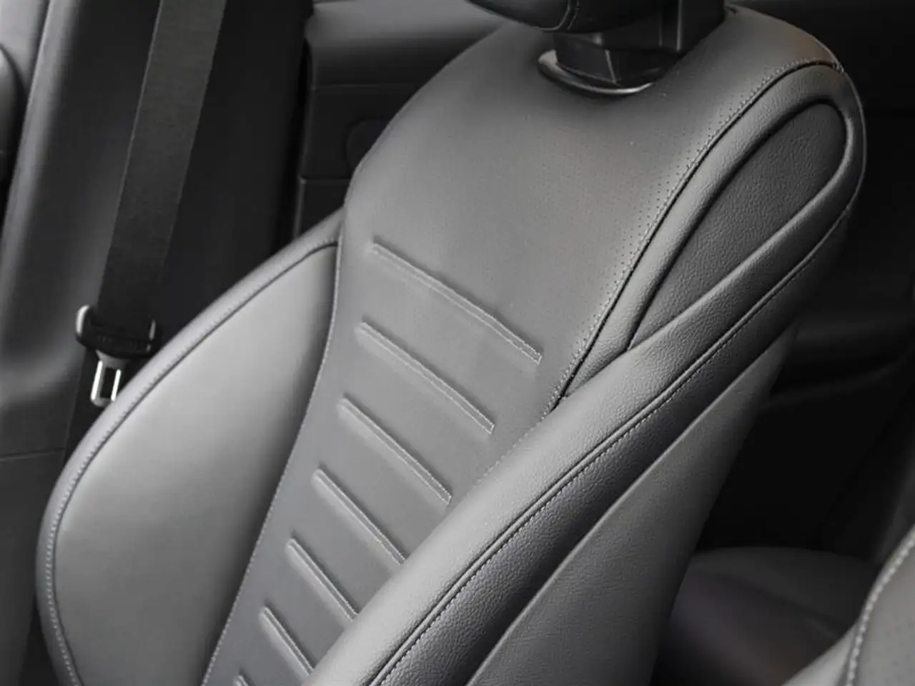 Mercedes-Benz GLC fotografie Mercedes-Benz GLC