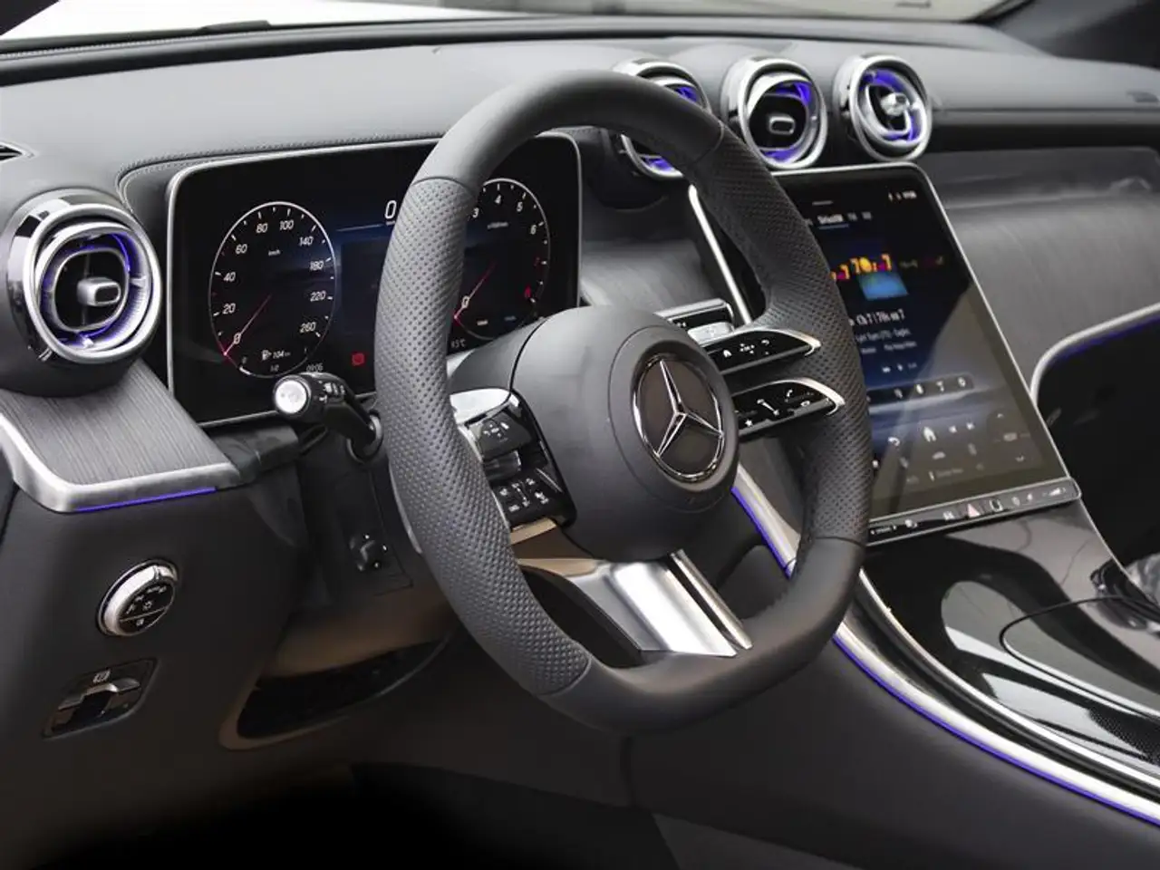 Mercedes-Benz GLC fotografie Mercedes-Benz GLC
