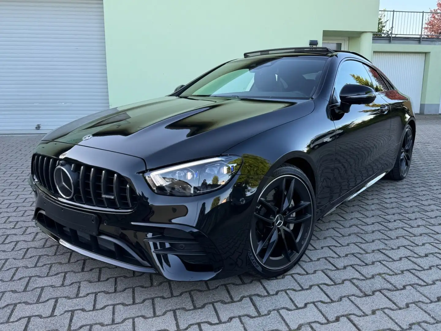 Mercedes-Benz E 53 AMG Coupé Night-Paket Panorama Kamera 360° Schwarz - 1