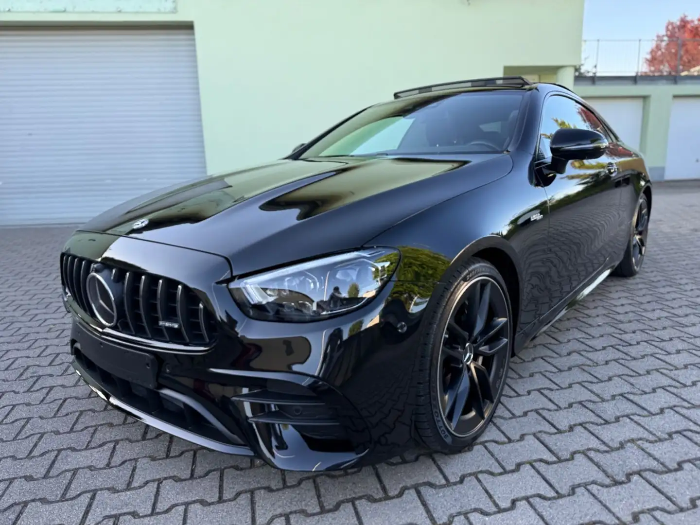 Mercedes-Benz E 53 AMG Coupé Night-Paket Panorama Kamera 360° Schwarz - 2