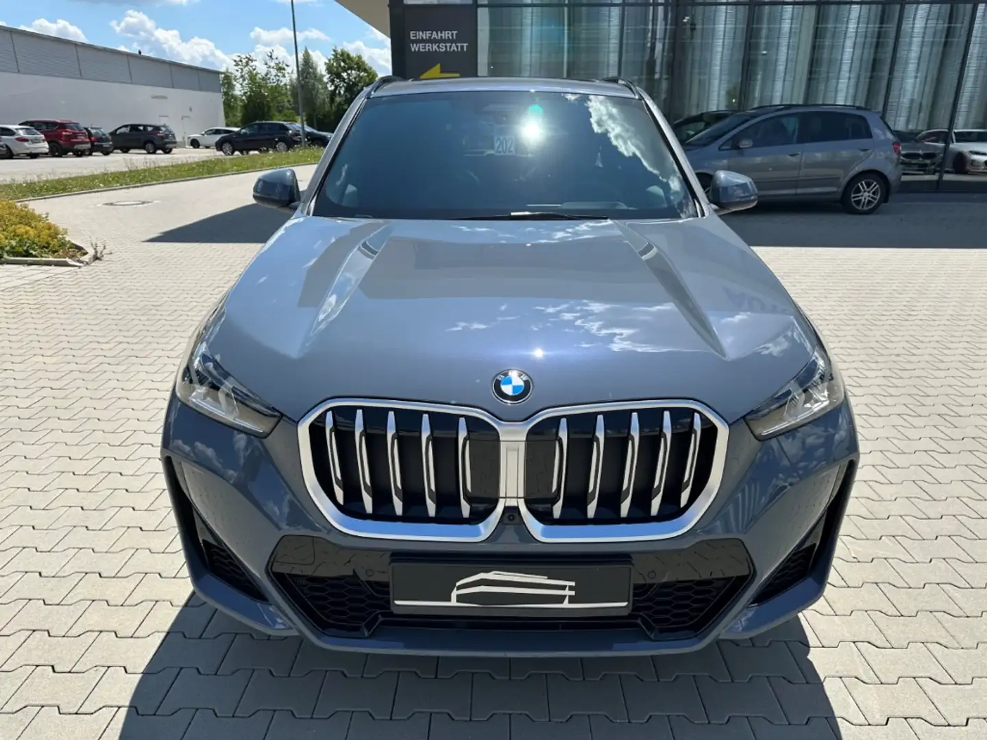 BMW X1 xDri.23d MSport Inno.+Comf.+Trav.-Pak.AHK 360° Grau - 2
