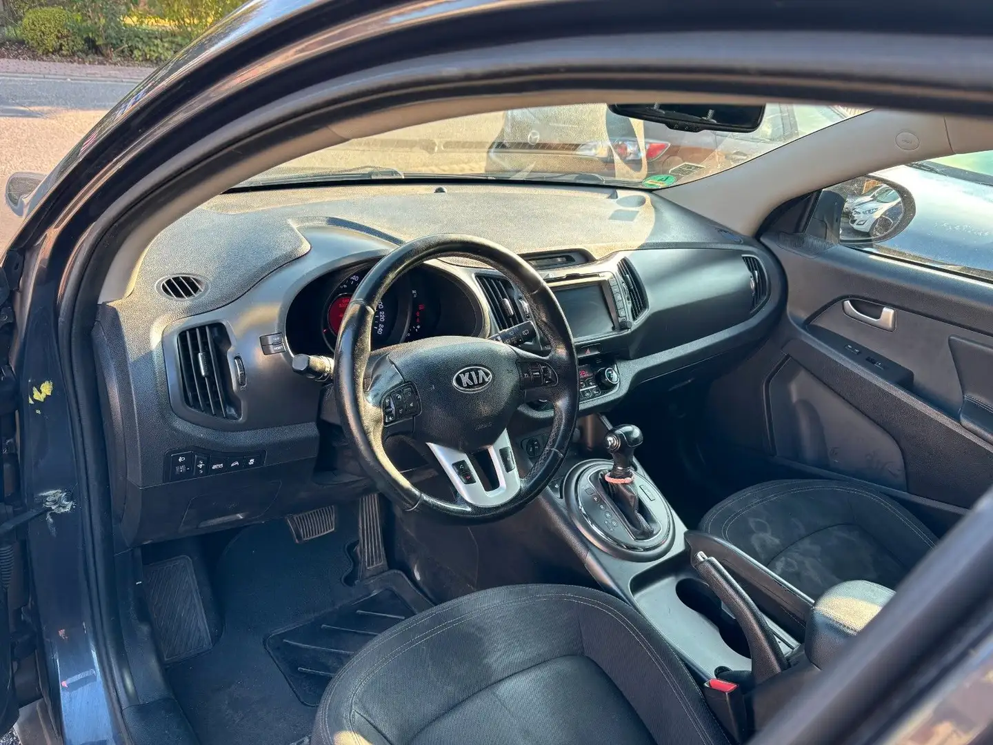 Kia Sportage FIFA World Cup Edition 4WD Grau - 2