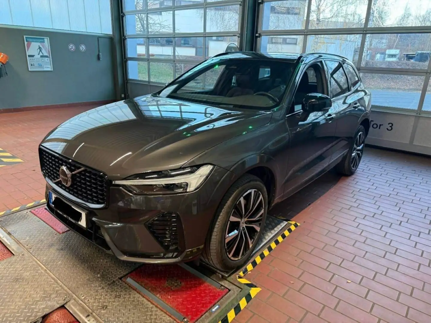 Volvo XC60 B4 Diesel AWD Plus Dark Aut/AHK/BLIS/ACC/20 Gris - 1
