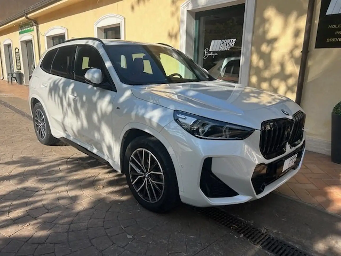 BMW X1 X1 SUBENTRO NOLEGGIO (no vendita) 18i MSport auto Bianco - 1