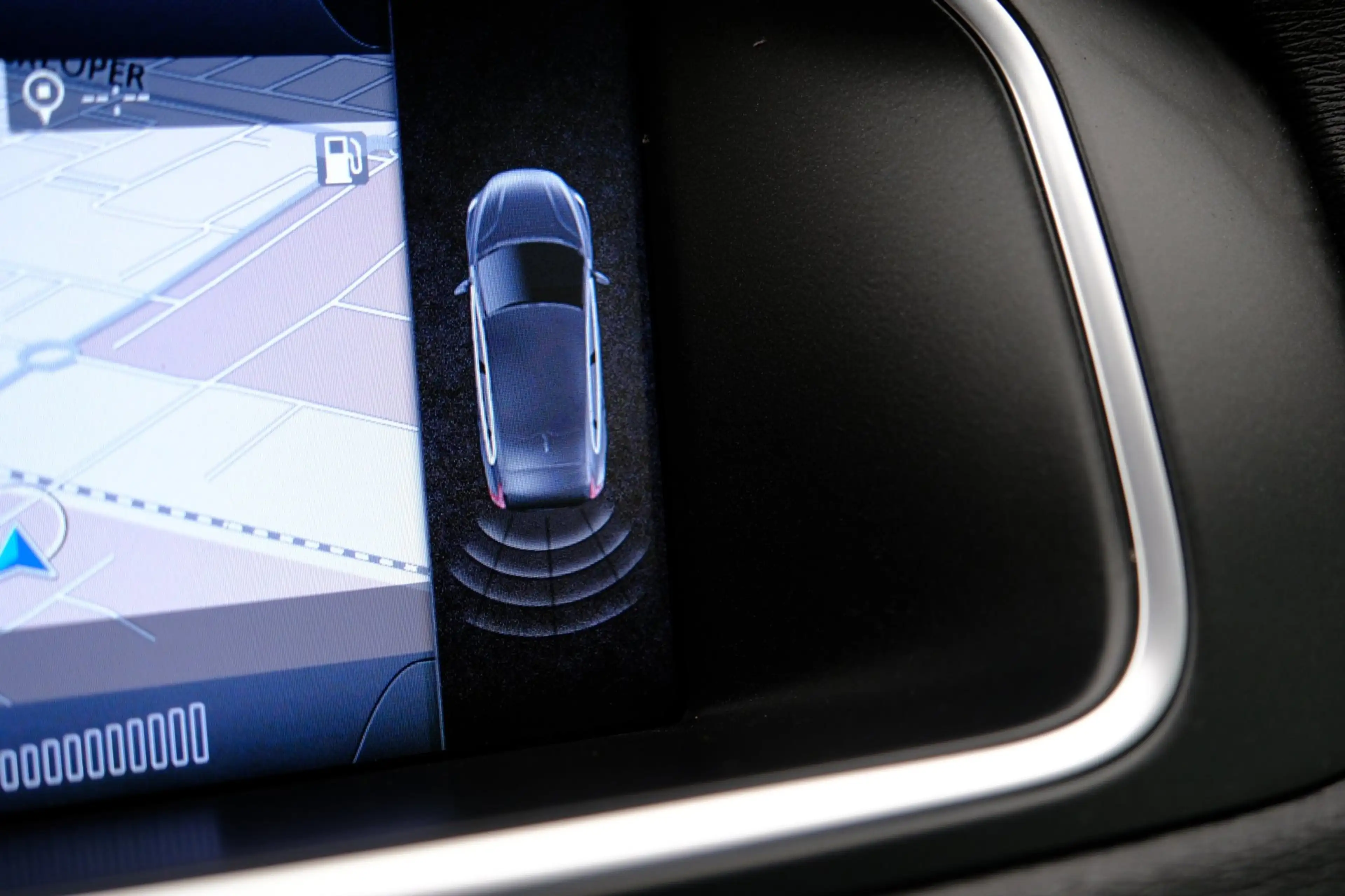 Volvo V40 1.6 T2 R-Design|Navi|PDC|Cruise|LMV — photo 14