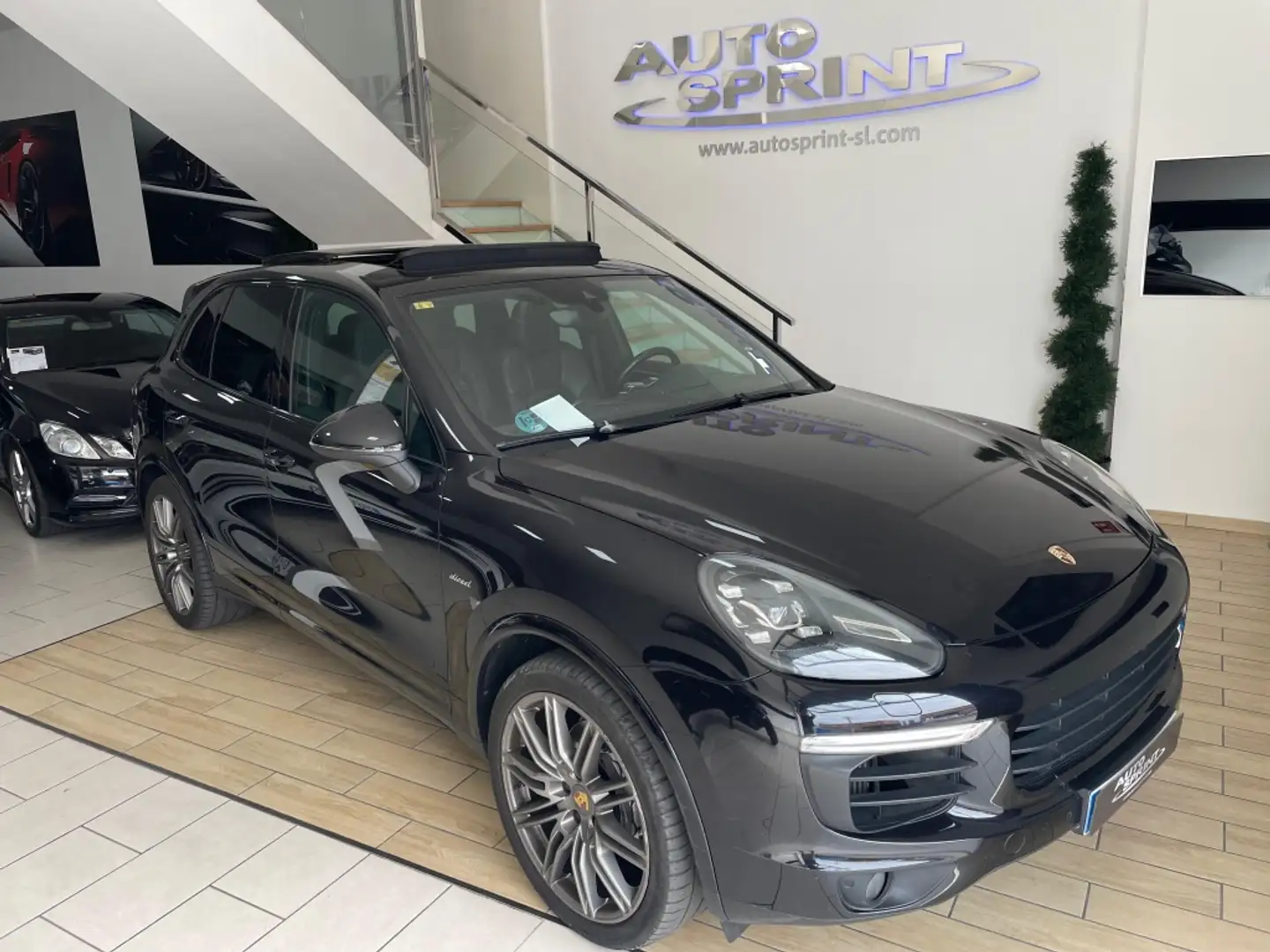 Porsche Cayenne Diesel Platinum Edition Aut. Noir - 1