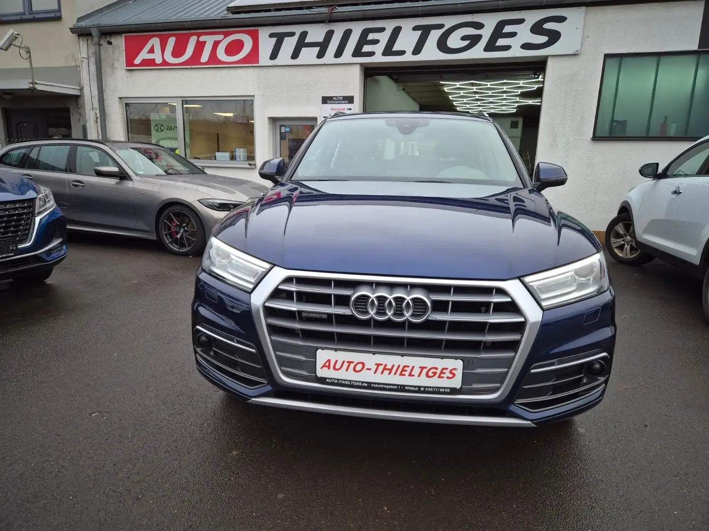 Audi Q5 Quattro S - Line sport Blau - 2