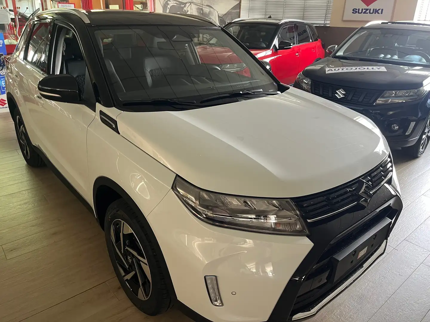 Suzuki Vitara 1.4 HYBRID TOP 4WD, NON KM ZERO, SUZUKI DAL 1986 Bianco - 1