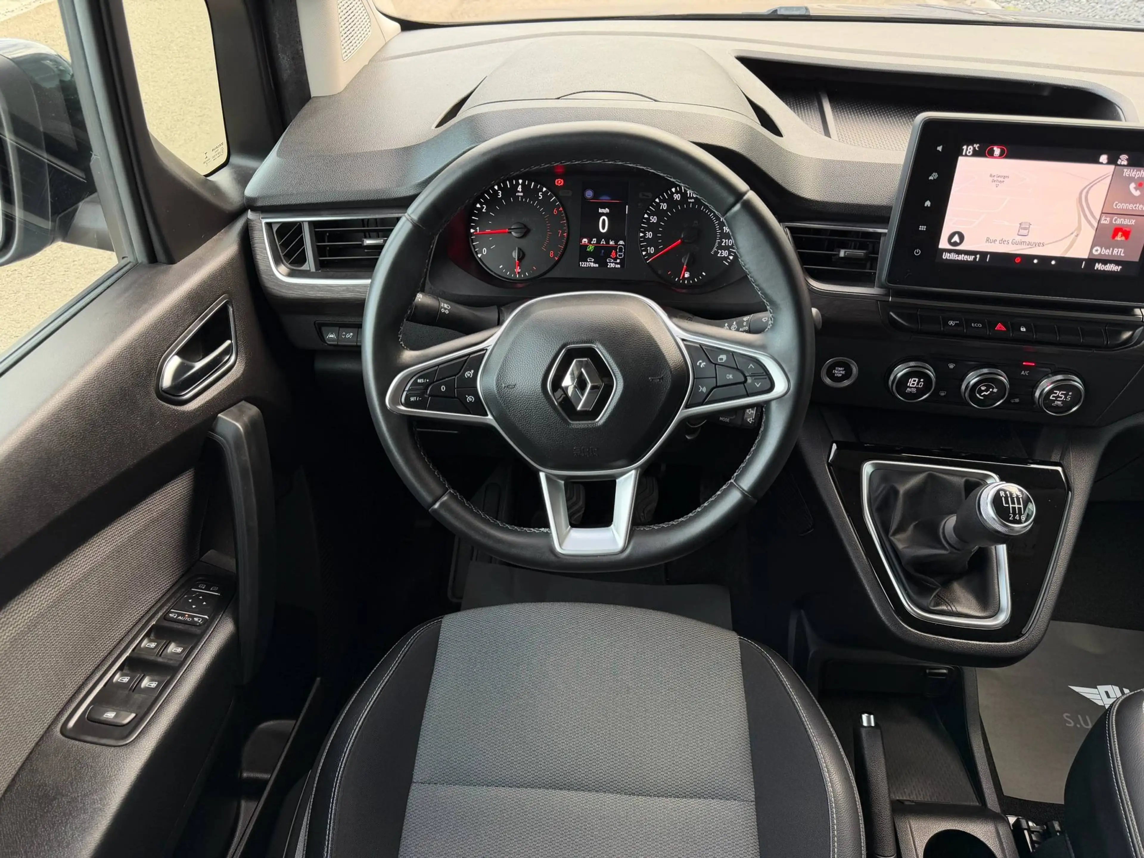 Renault Kangoo 1.3 TCe XTREME FULL LED/Navi/2 Portes Lat./GAR12 Mois — photo 14