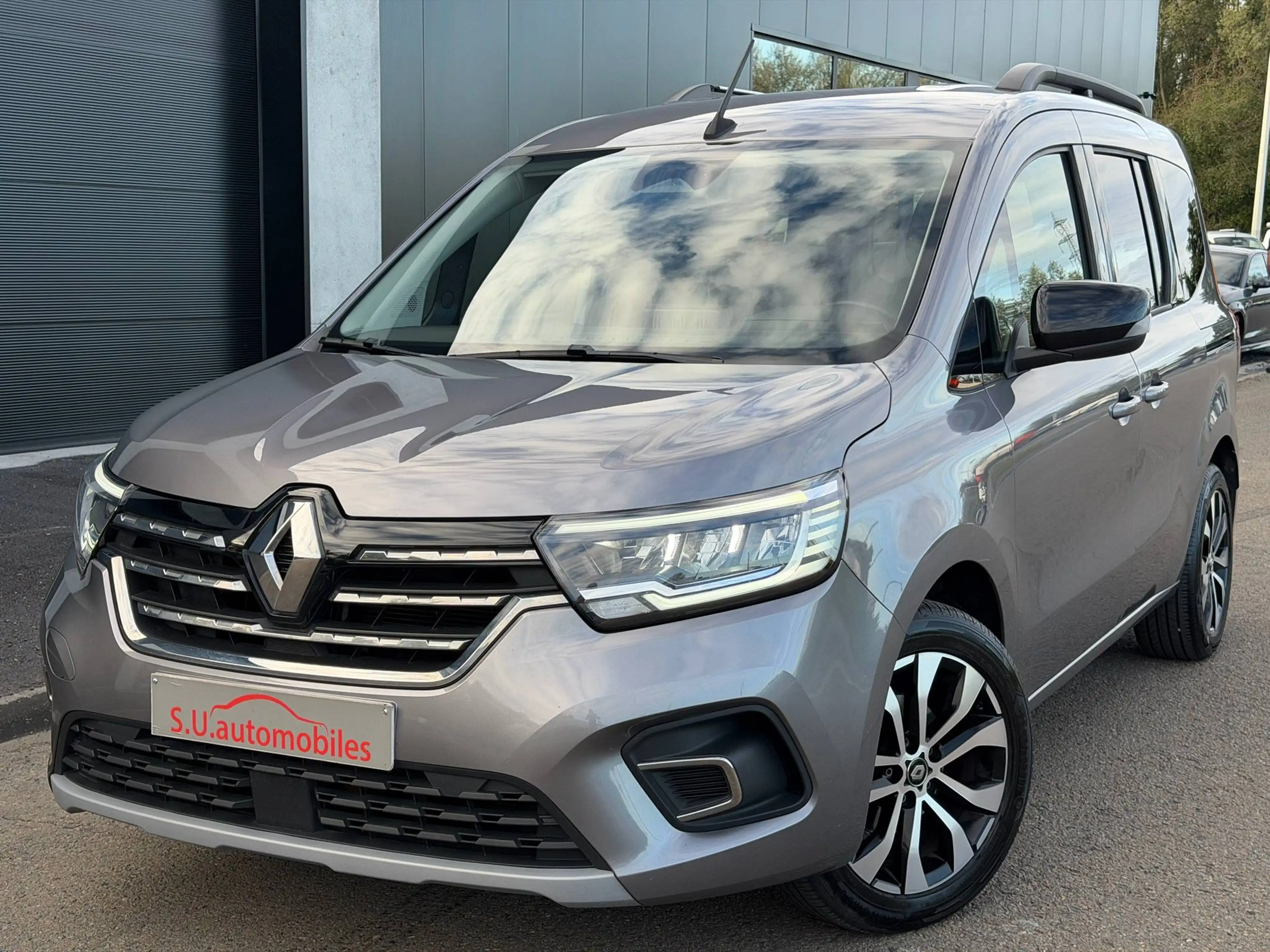 Renault Kangoo 1.3 TCe XTREME FULL LED/Navi/2 Portes Lat./GAR12 Mois