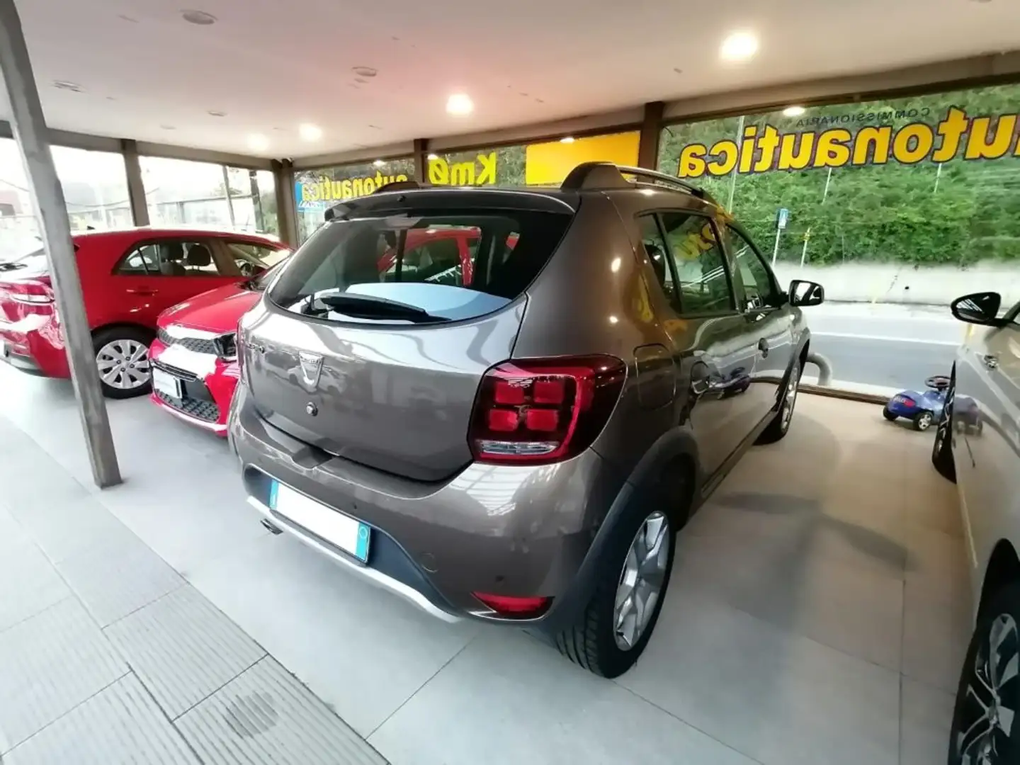 Dacia Sandero Stepway 1.0 TCe 100 CV ECO-GPL COMFORT Brun - 2