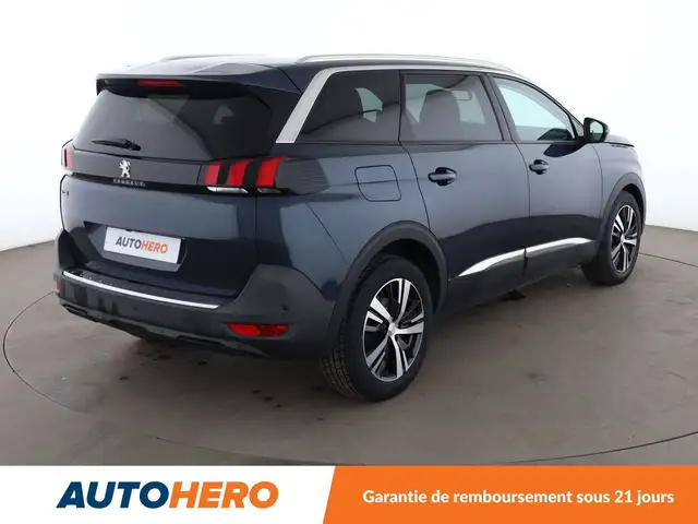 Peugeot 5008 view 6