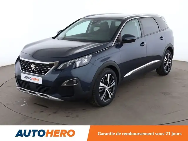 2019 Peugeot 5008 in Blue for sale
