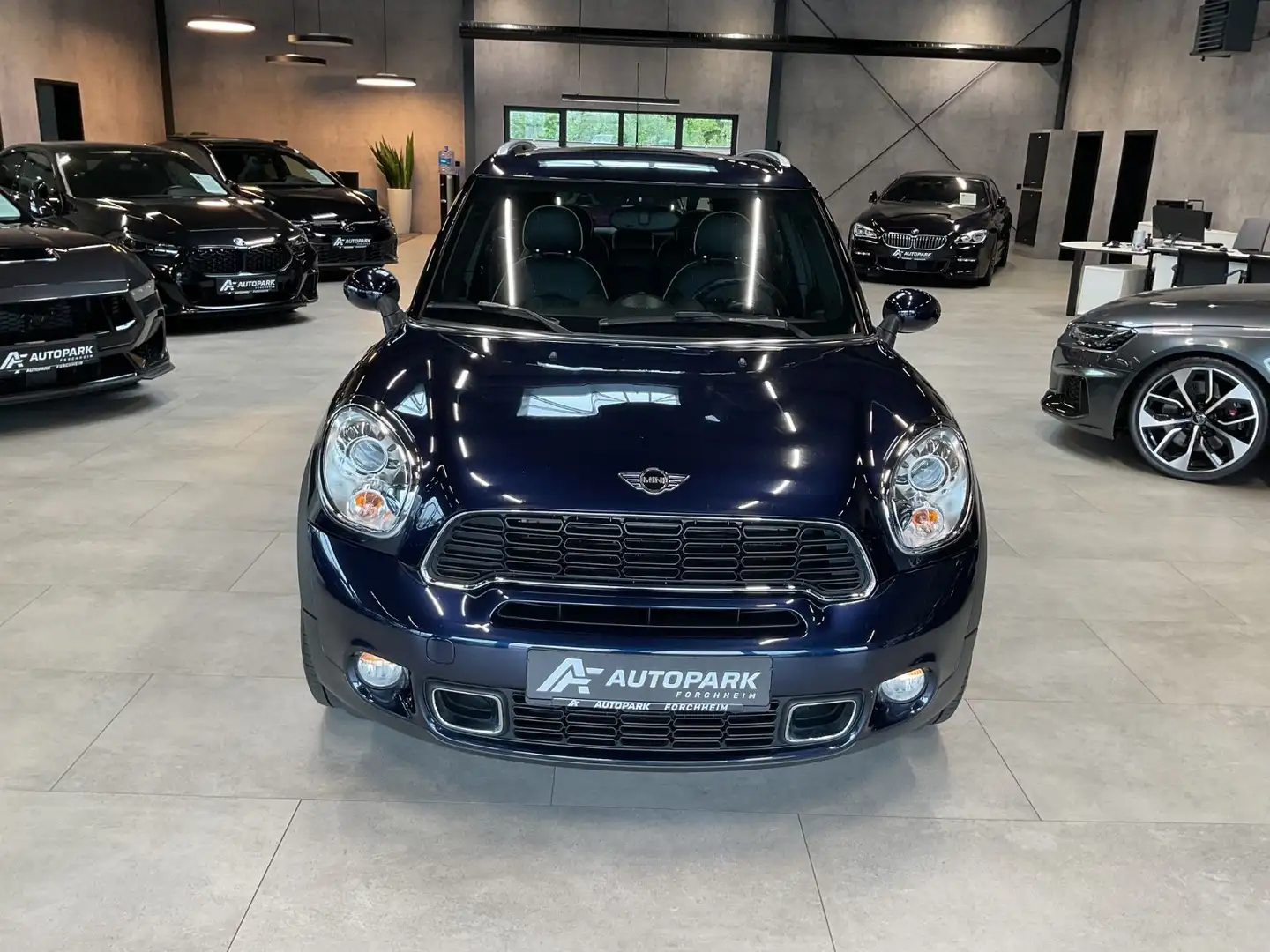 MINI Cooper SD Countryman Leder Navi Pano Xenon 18 Blau - 2
