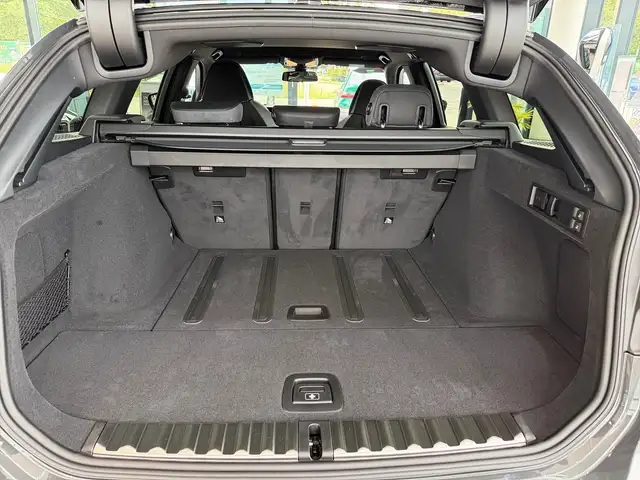 BMW M3 view 12