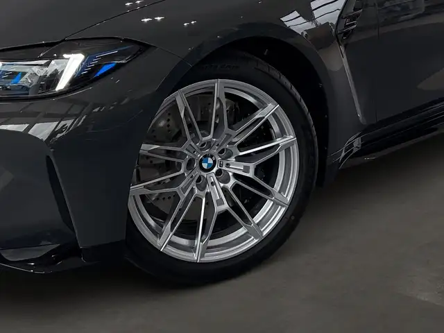 BMW M3 view 6
