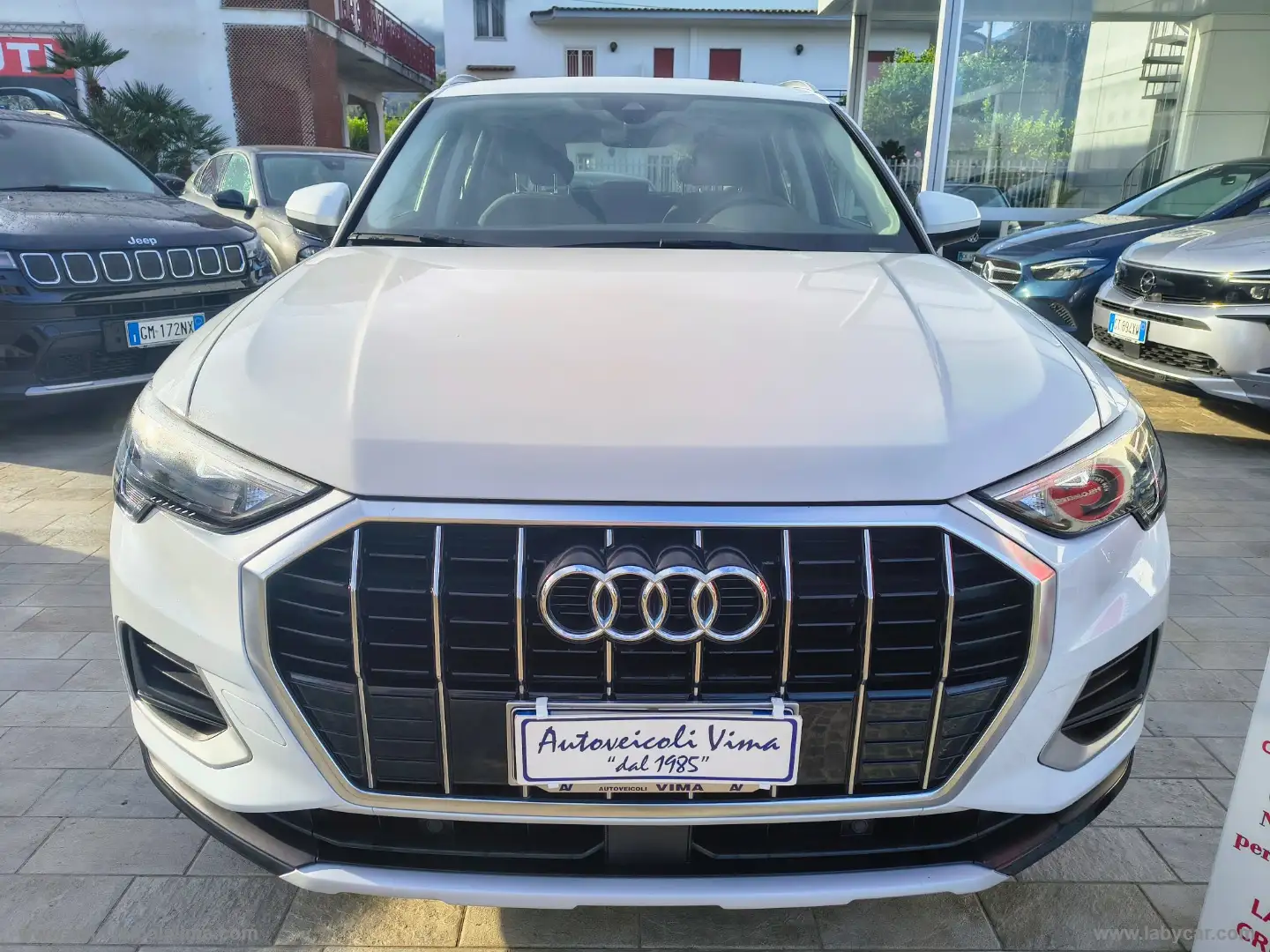 Audi Q3 35 TDI S tronic Business Advanced Wit - 2