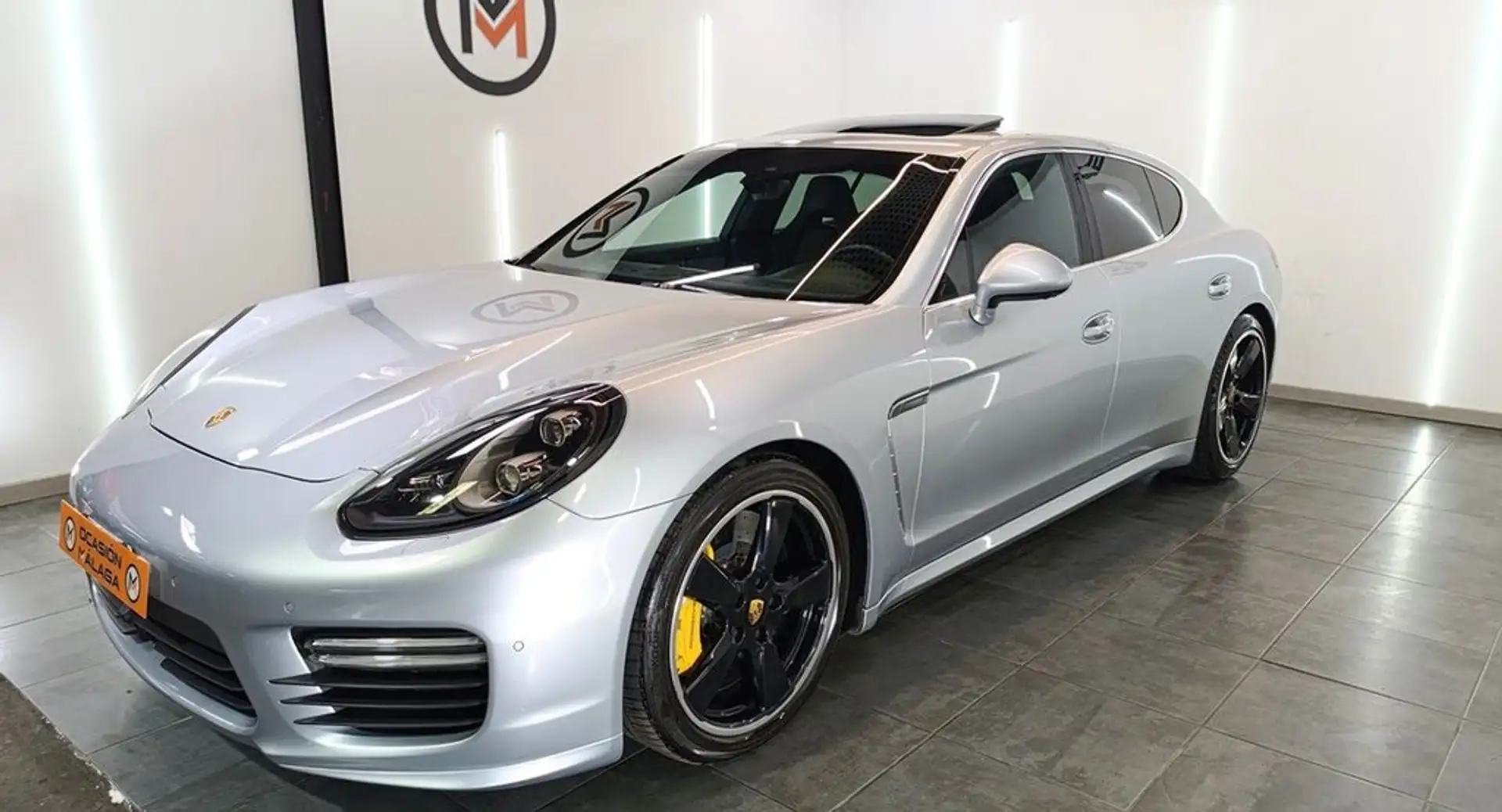 Porsche Panamera Turbo S Exclusive Series Silber - 1