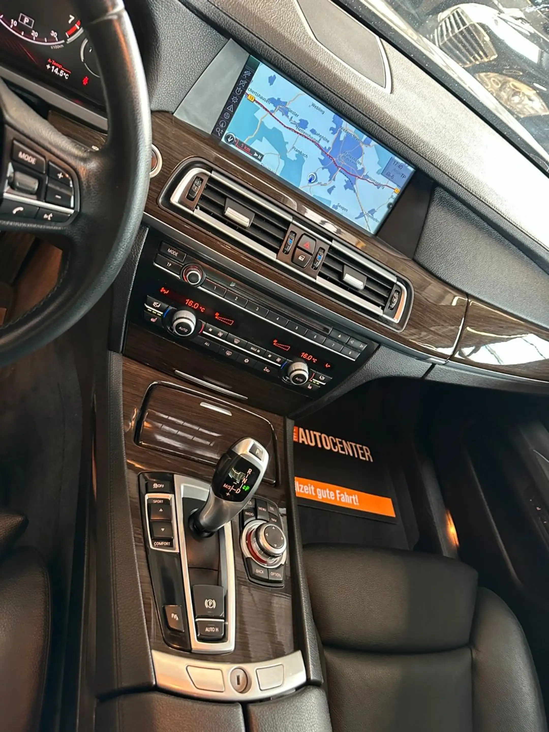 BMW 750 i *TÜV 12/26*Head UP*PDC*Standh* — photo 12