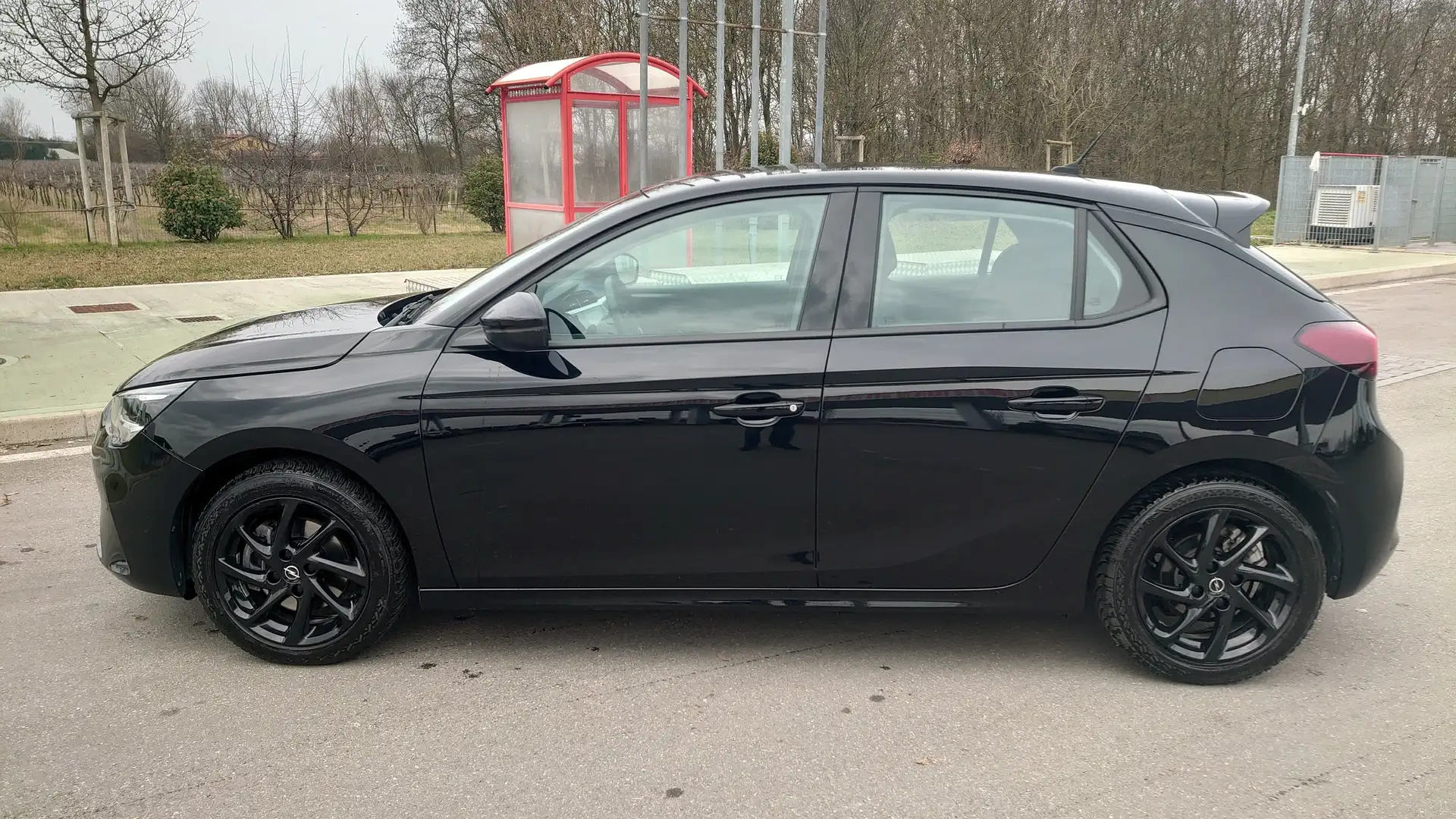 Opel Corsa 1.2 D&T AT8 100cv + Pneumatici invernali Nero - 2