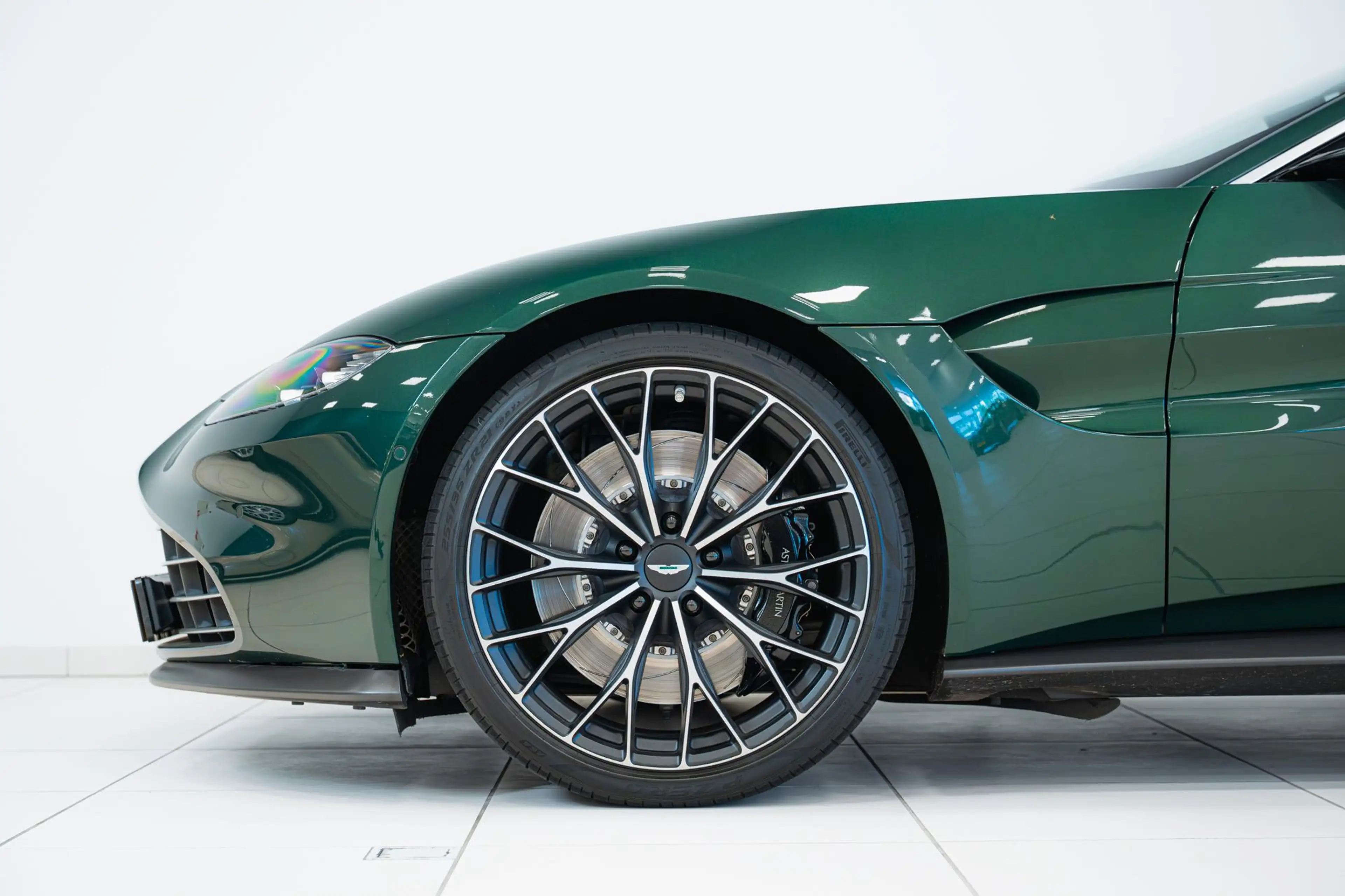 Aston Martin Vantage Roadster | 1e Eigenaar | NL Auto | Incl BPM | — photo 9