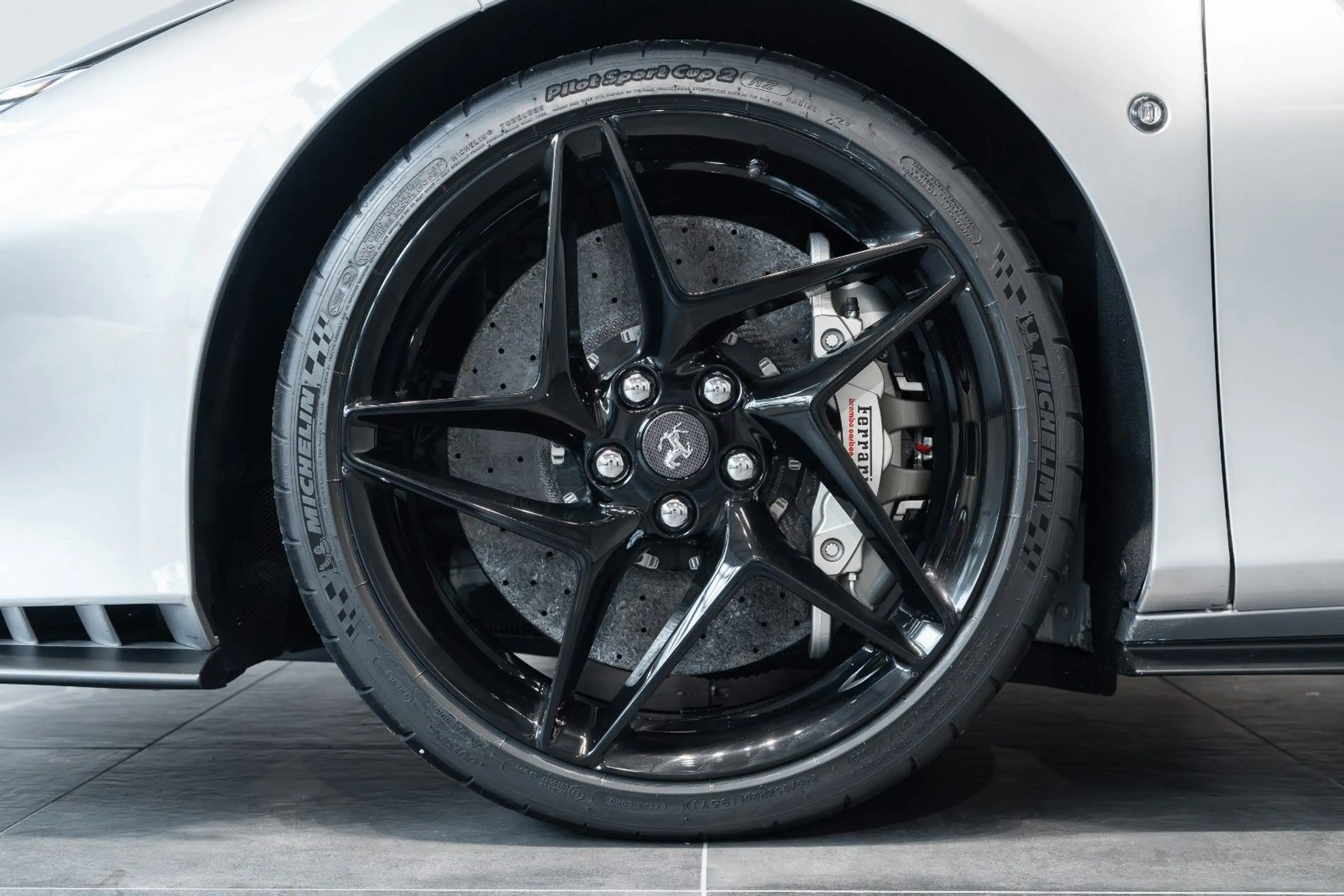 Ferrari F8 Tributo Coupé Lift Carbon PPF JBL — photo 10