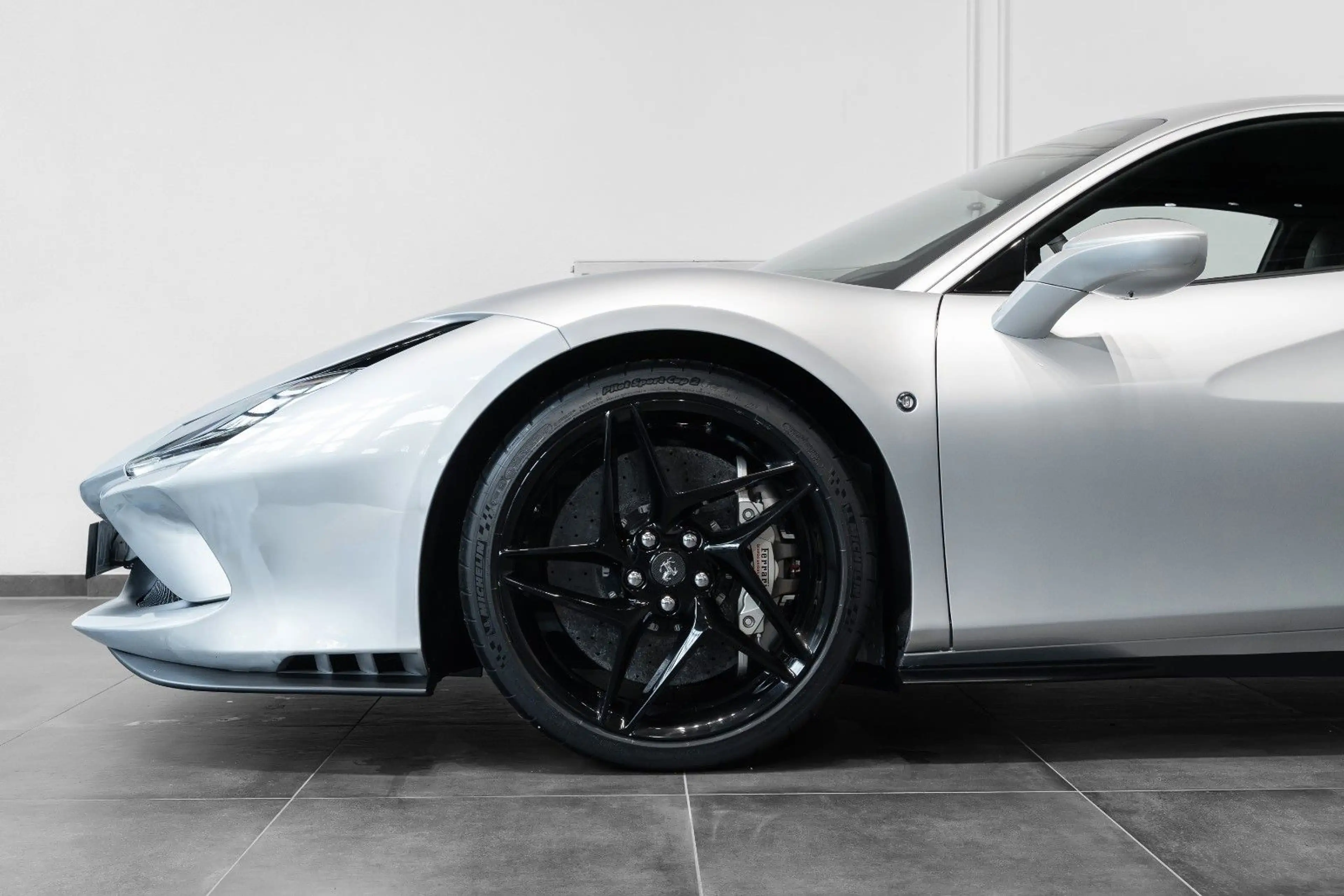 Ferrari F8 Tributo Coupé Lift Carbon PPF JBL — photo 9