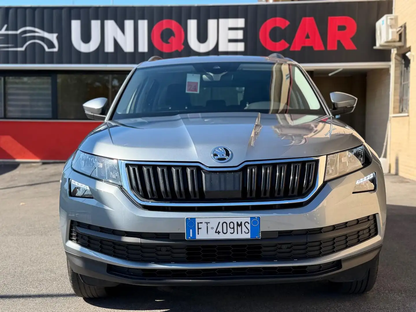 Skoda Kodiaq 2.0 TDI SCR DSG Executive (7 POSTI) Gris - 2