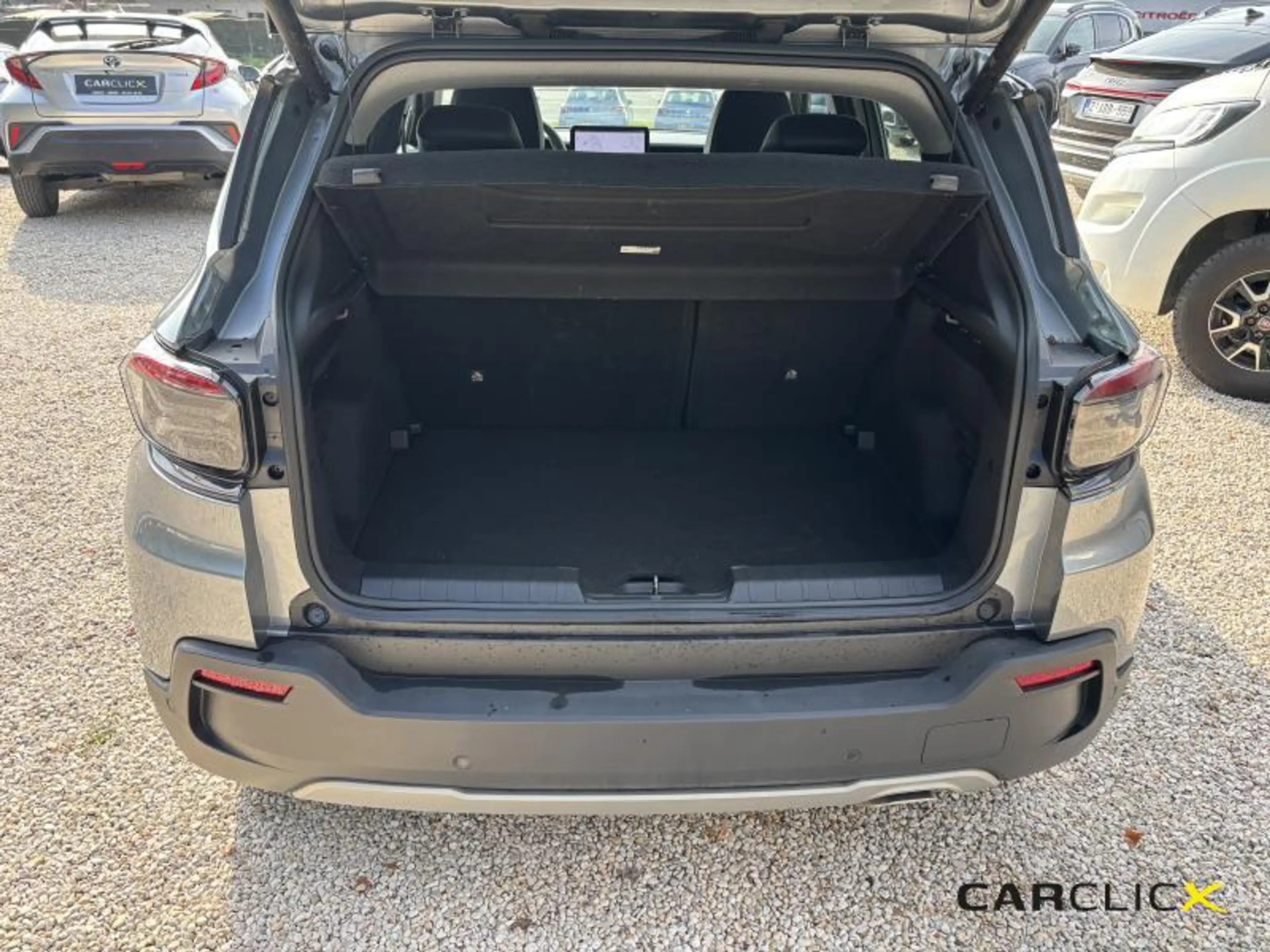 Jeep Avenger Altitude — photo 11
