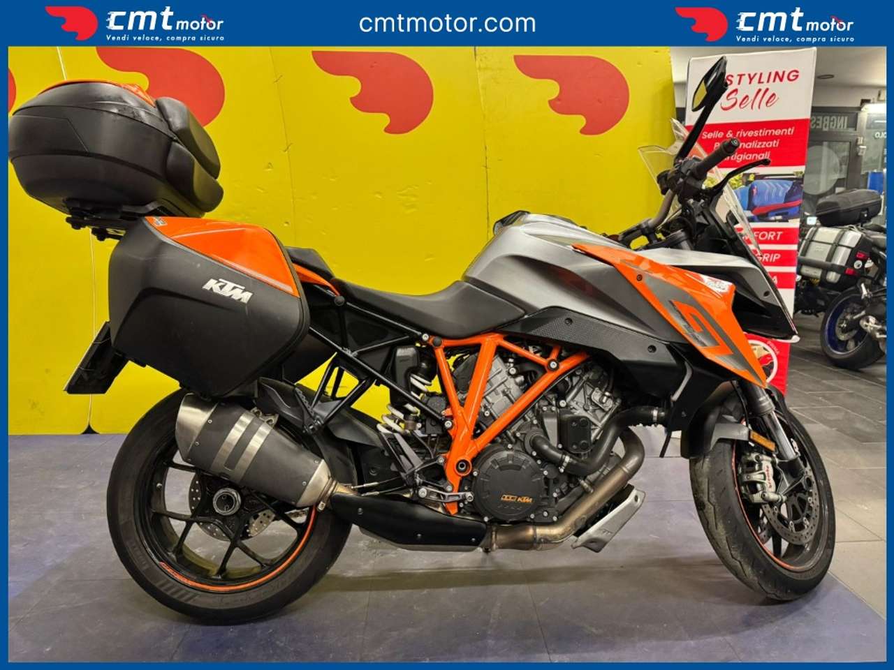 KTM 1290 Super Duke GT ABS