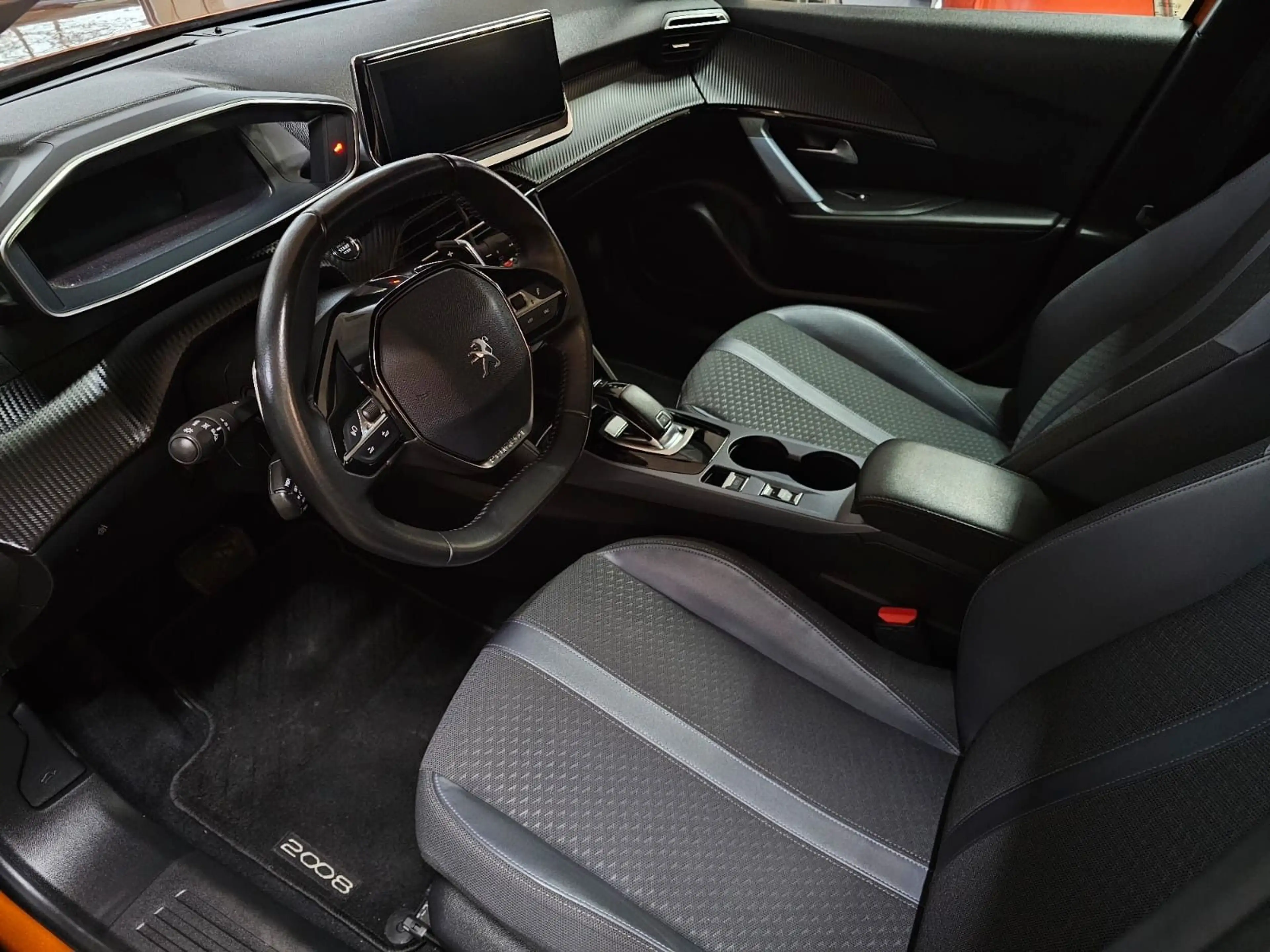 Peugeot 2008 Allure*Parkassistent*DAB+*Virtual — photo 13