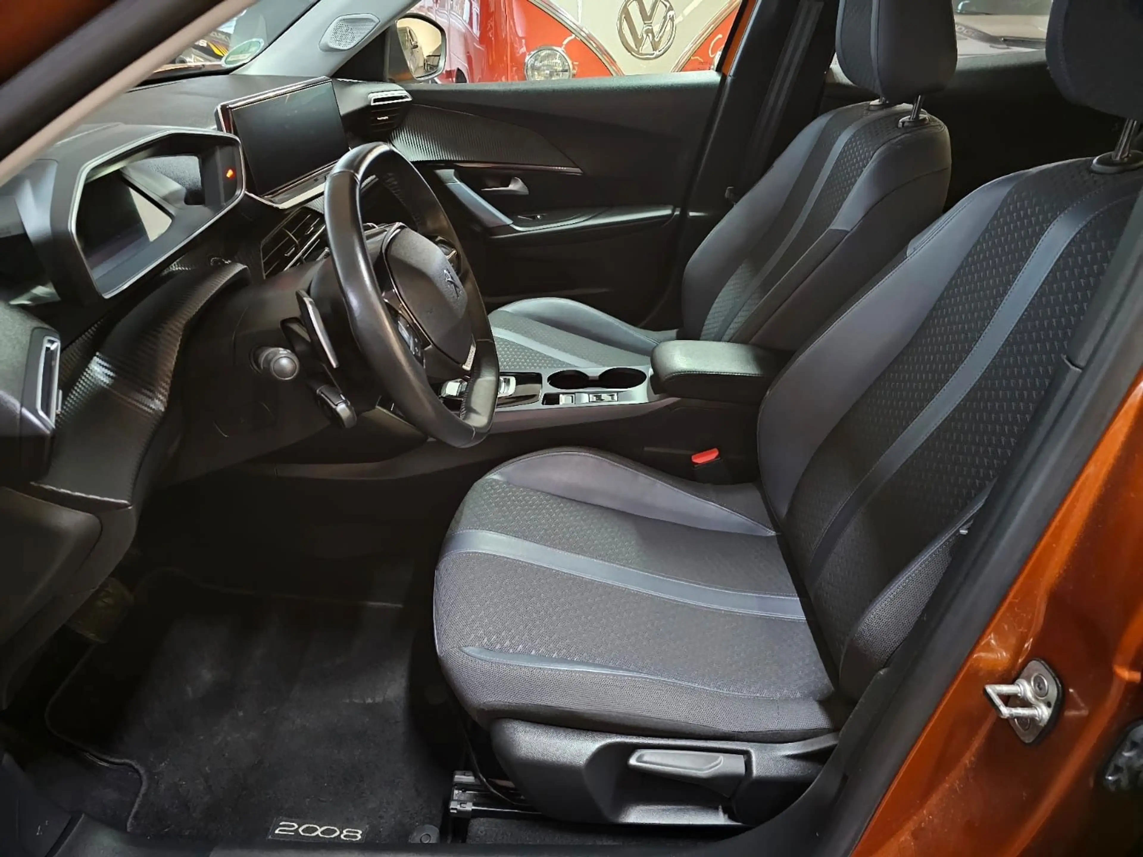 Peugeot 2008 Allure*Parkassistent*DAB+*Virtual — photo 11